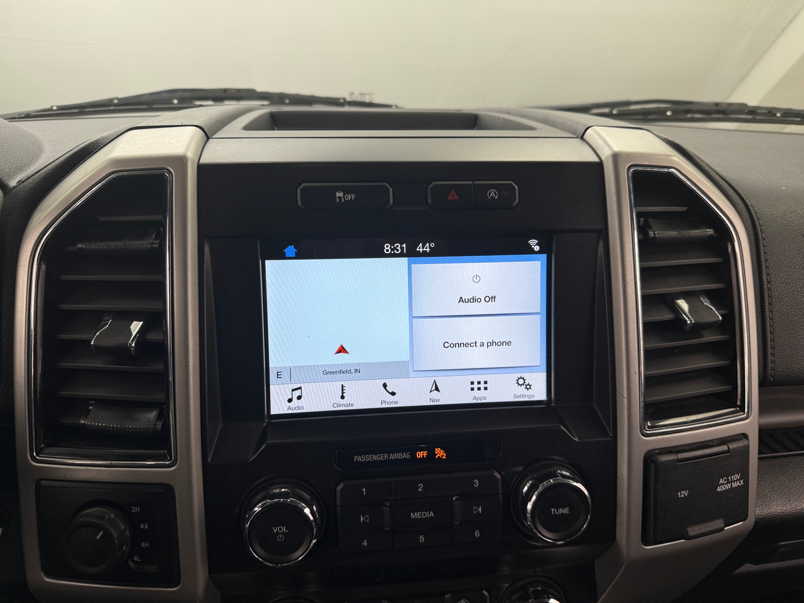 Thumbnail: 2019 Ford Econoline - 3