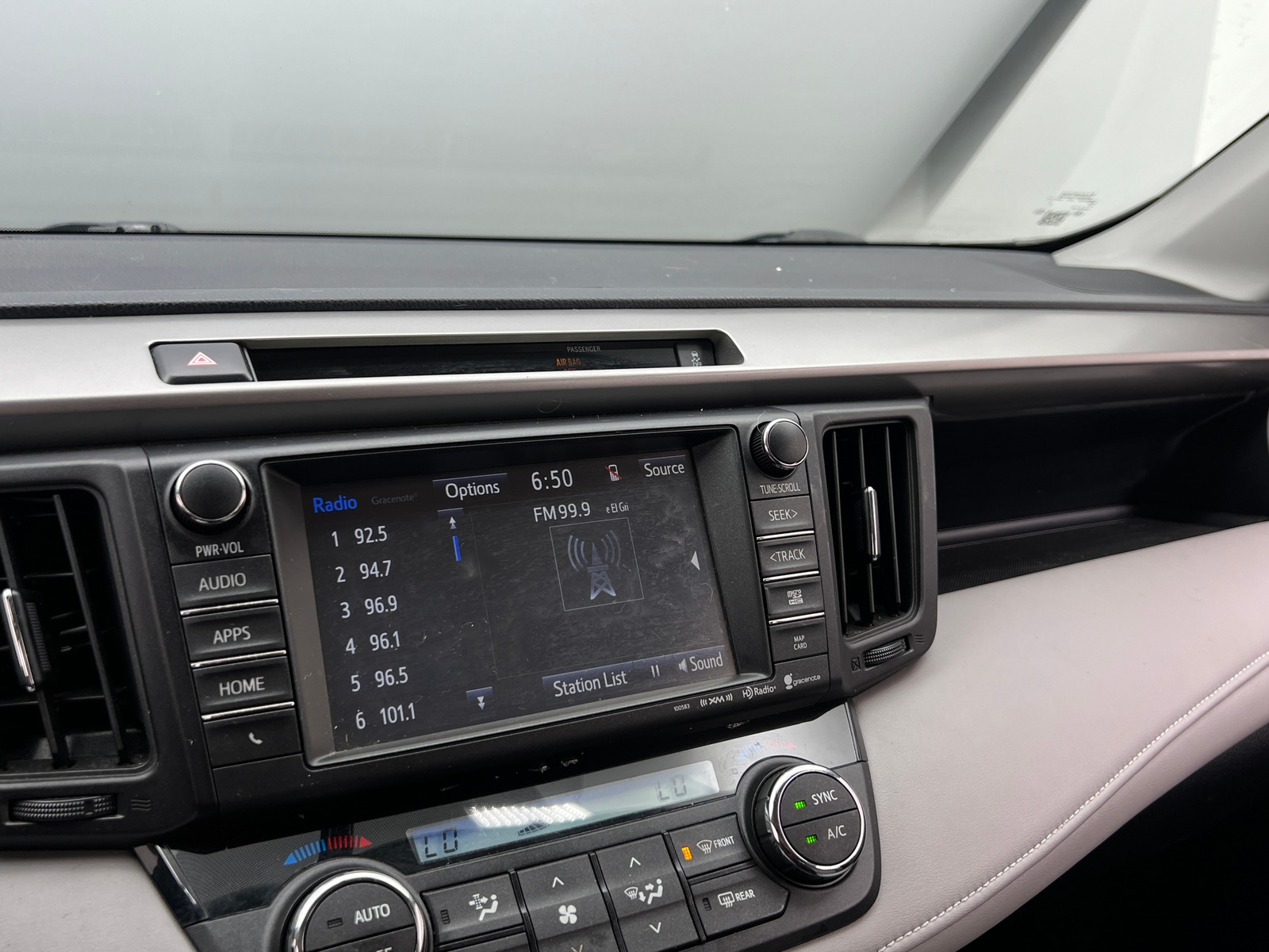 Thumbnail: 2016 Toyota RAV4 - 4