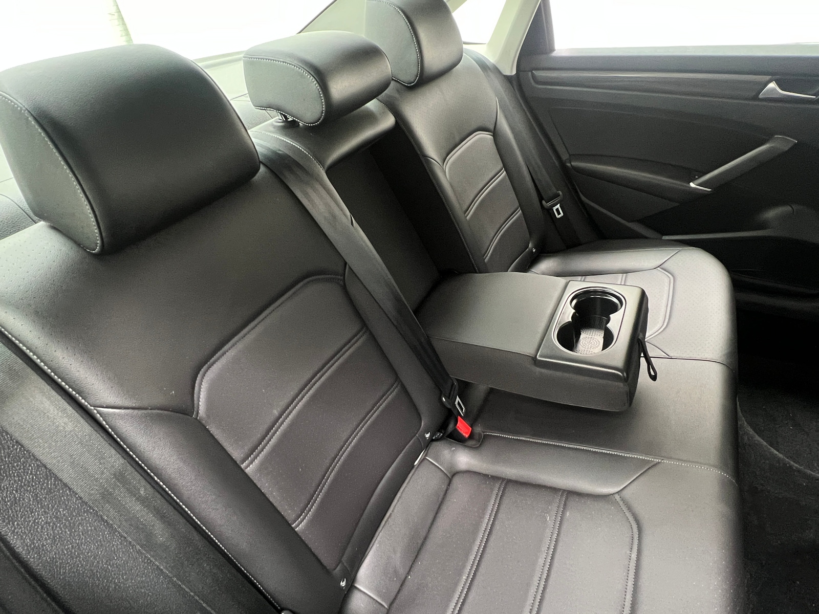 Thumbnail: 2020 Volkswagen Passat - 5