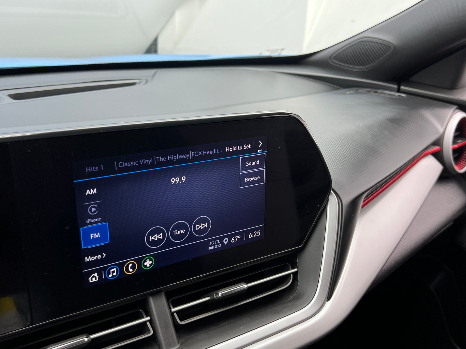 Thumbnail: 2024 Chevrolet Trax - 4