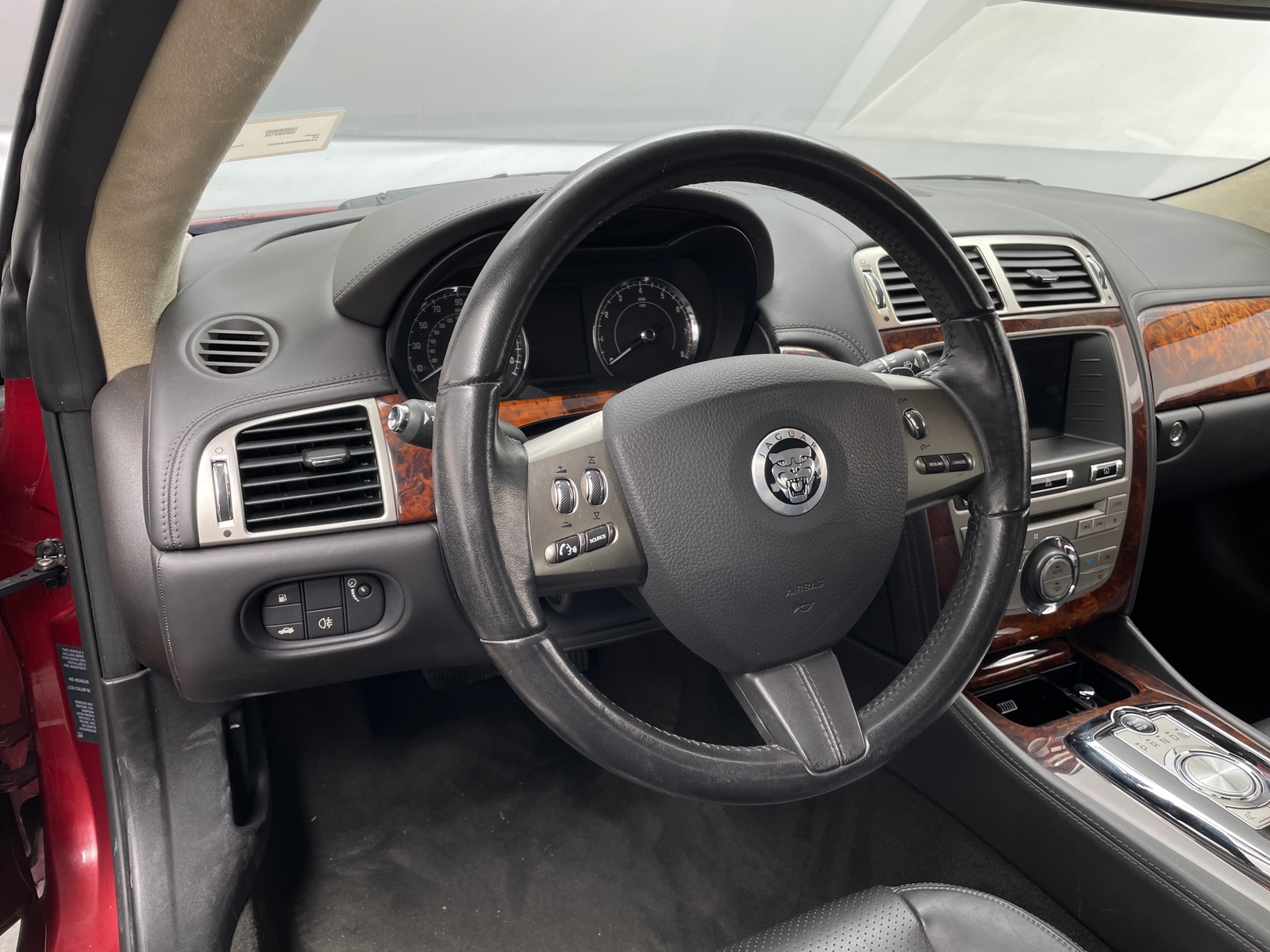 Thumbnail: 2010 Jaguar XK - 4