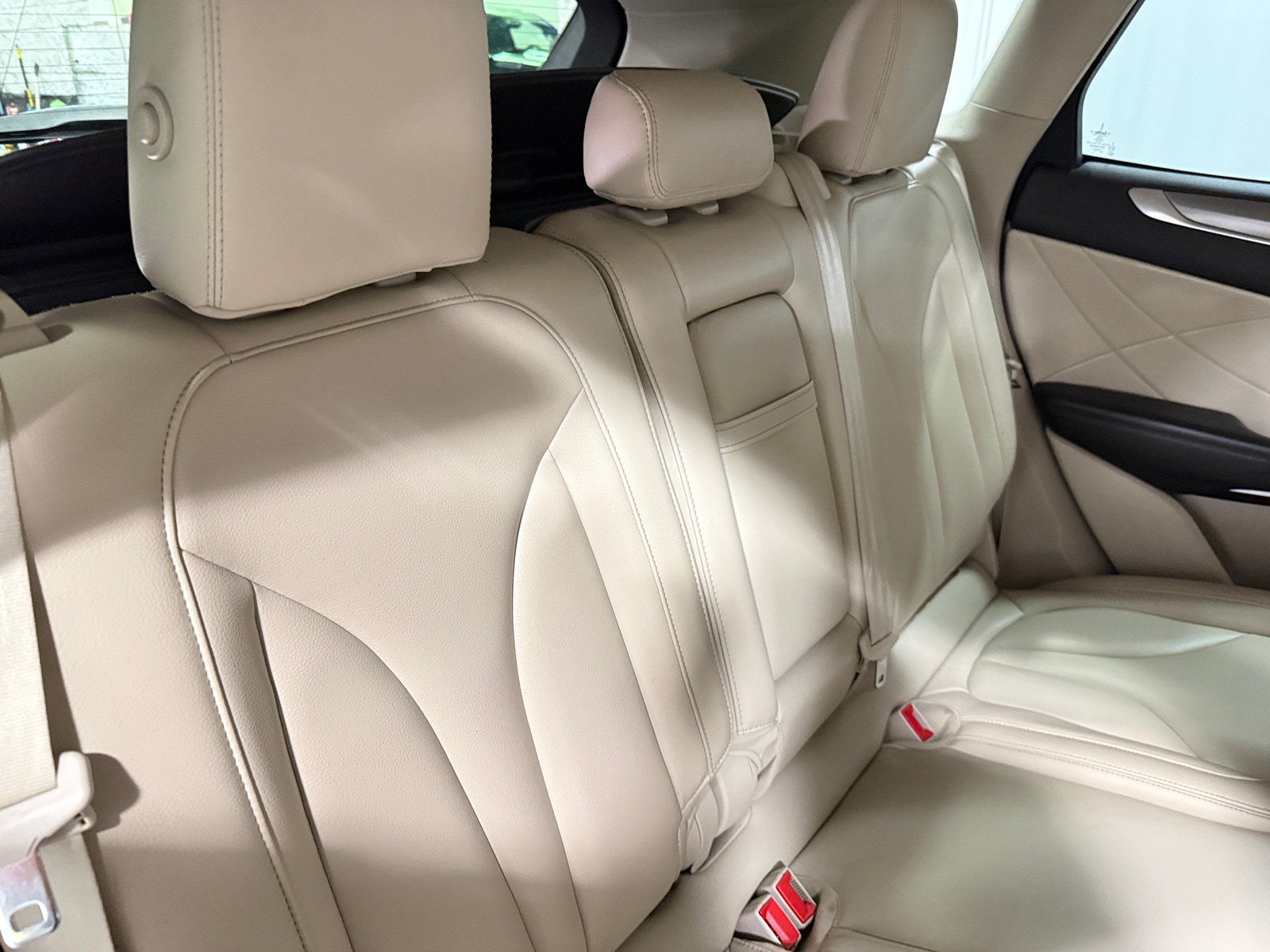 Thumbnail: 2019 Lincoln MKC - 5