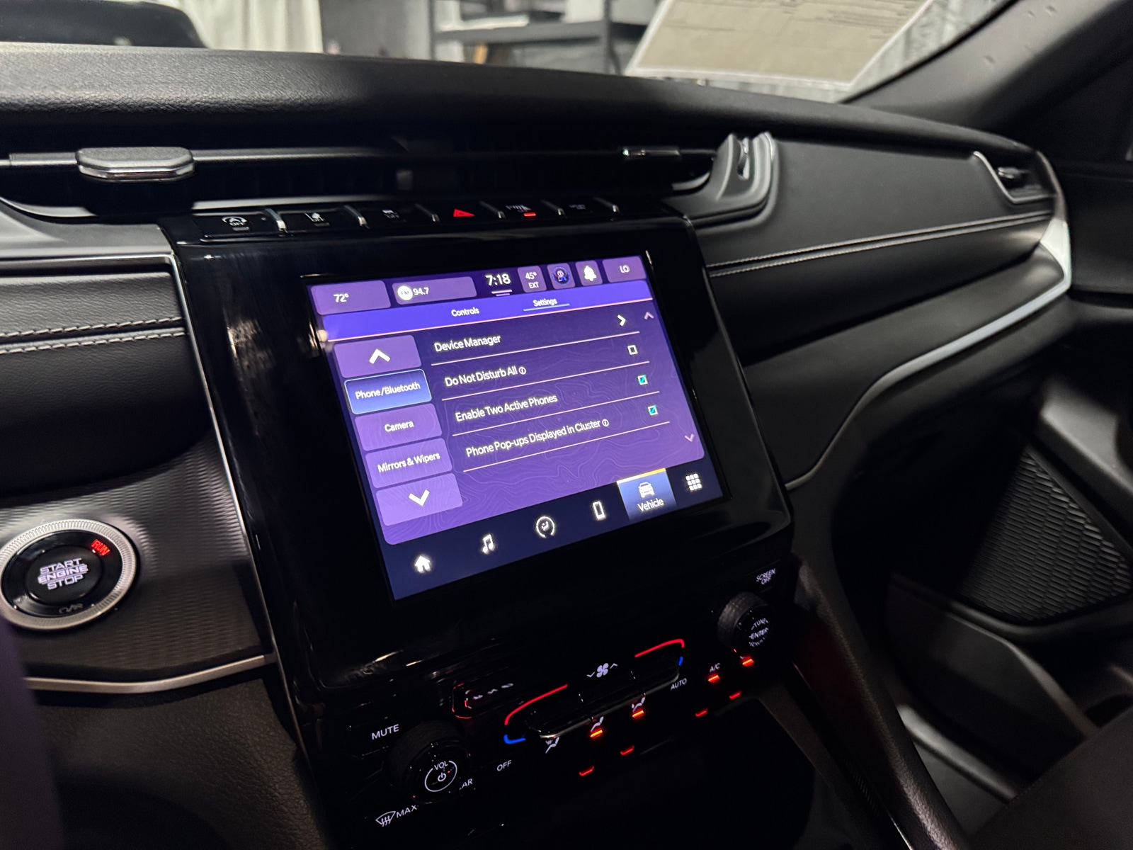 Thumbnail: 2025 Jeep Grand Cherokee - 4