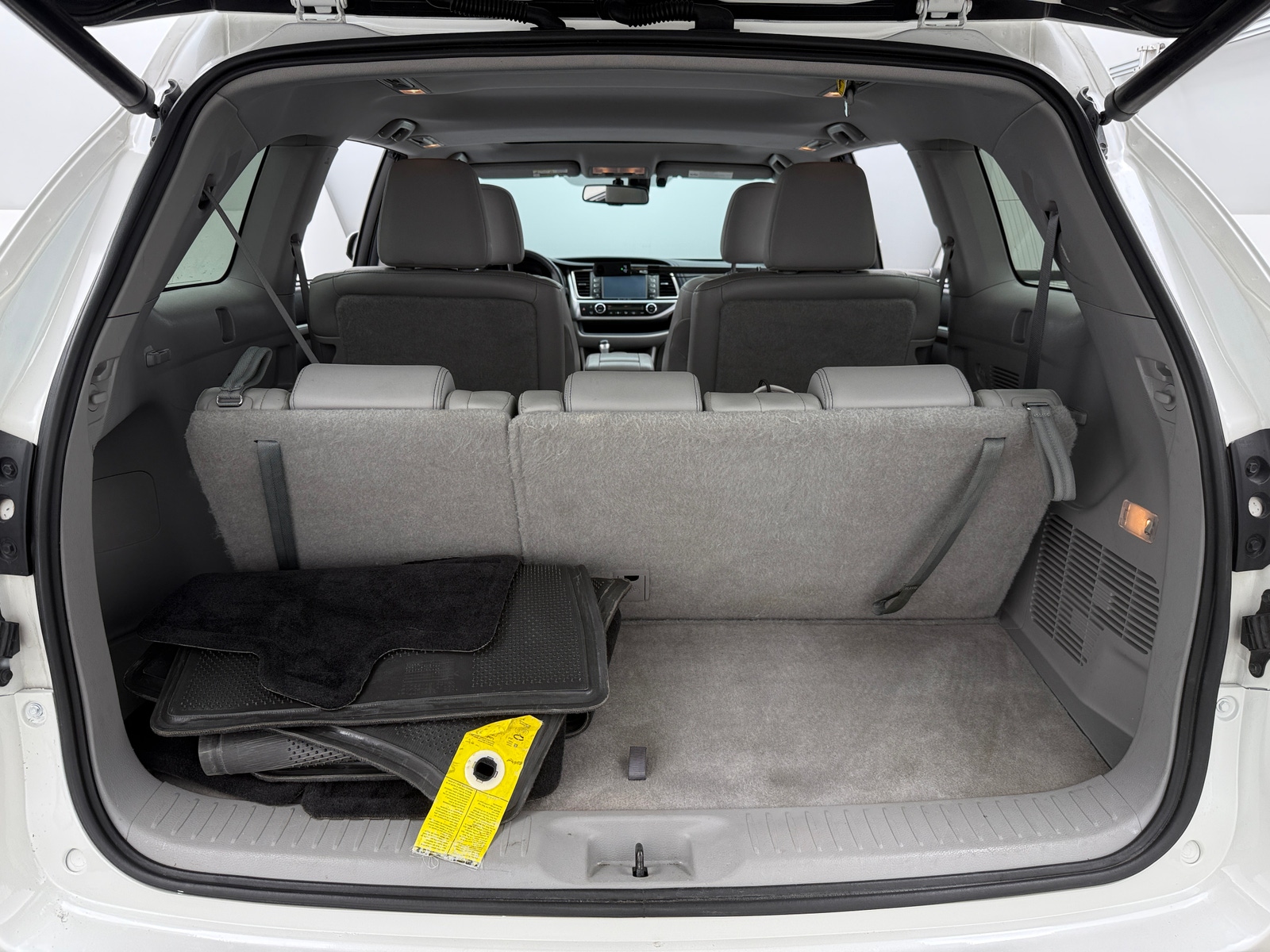 Thumbnail: 2016 Toyota Highlander - 6