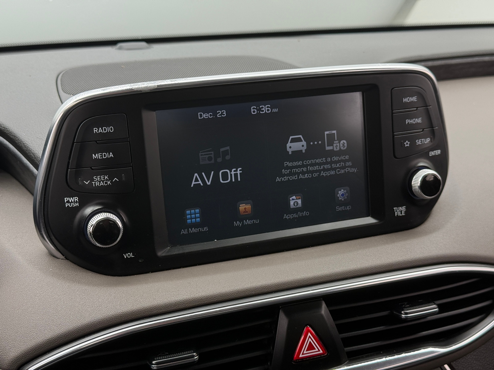 Thumbnail: 2020 Hyundai Santa Fe - 4