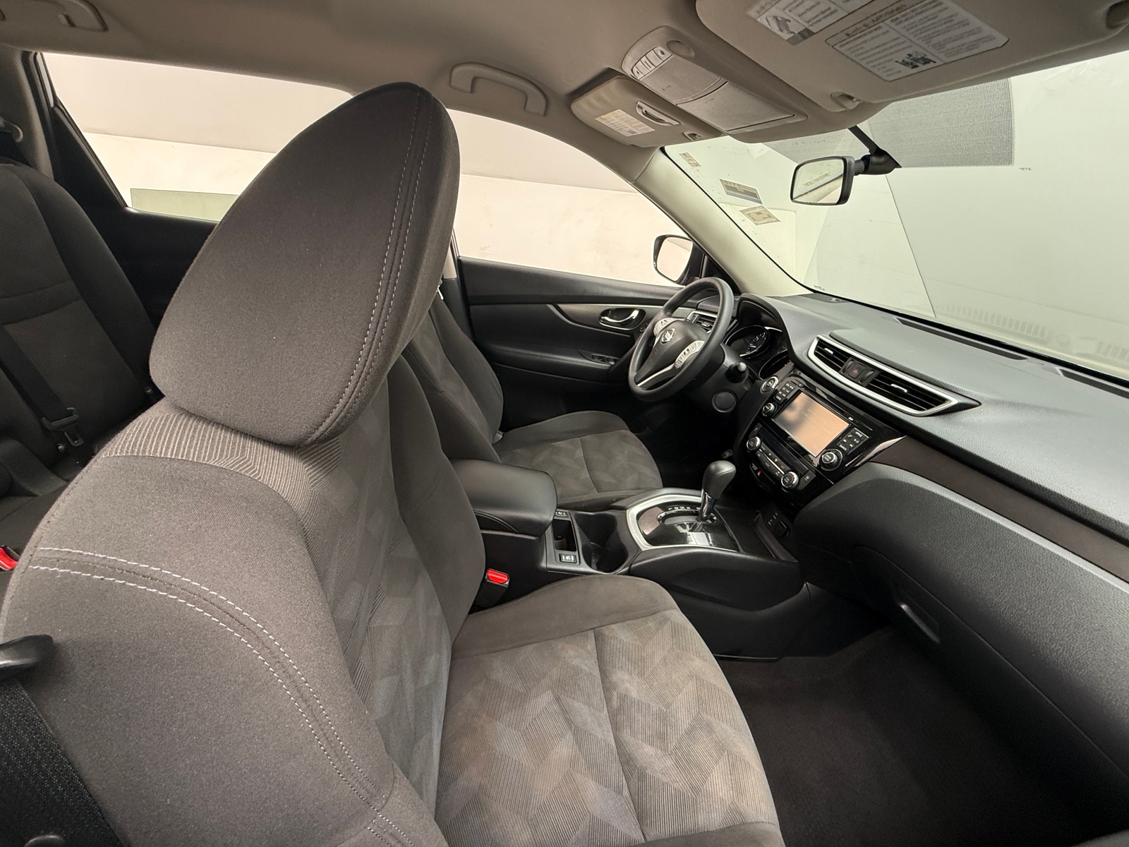 Thumbnail: 2016 Nissan Rogue - 2