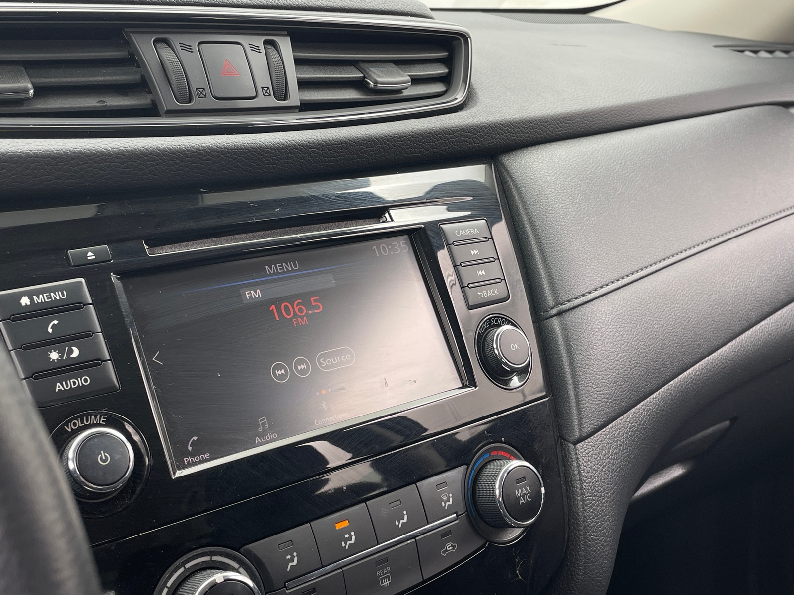 Thumbnail: 2019 Nissan Rogue - 4