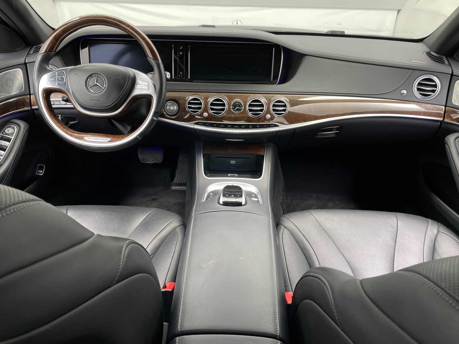 Thumbnail: 2015 Mercedes-Benz S-Class - 2