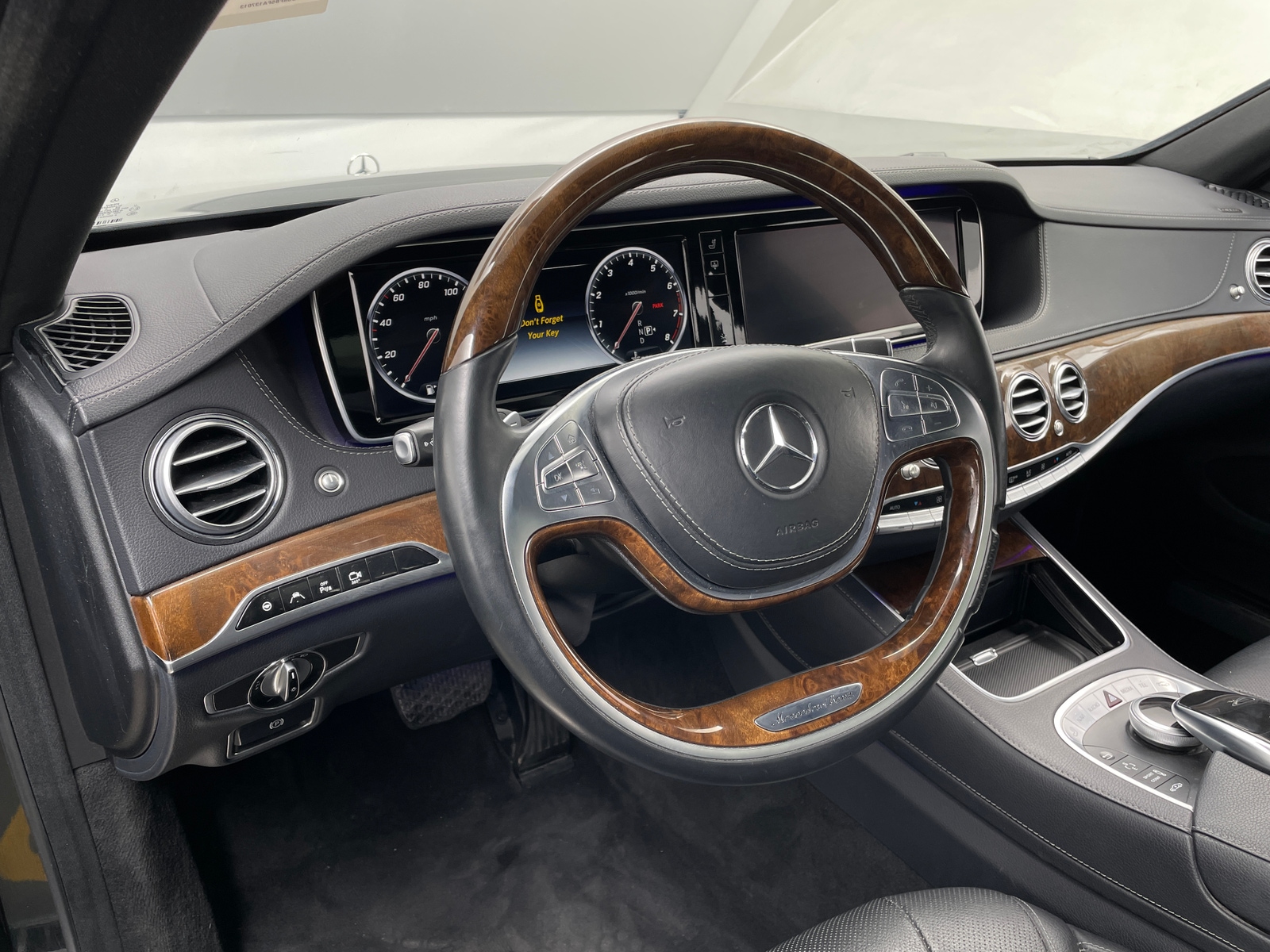 Thumbnail: 2015 Mercedes-Benz S-Class - 4