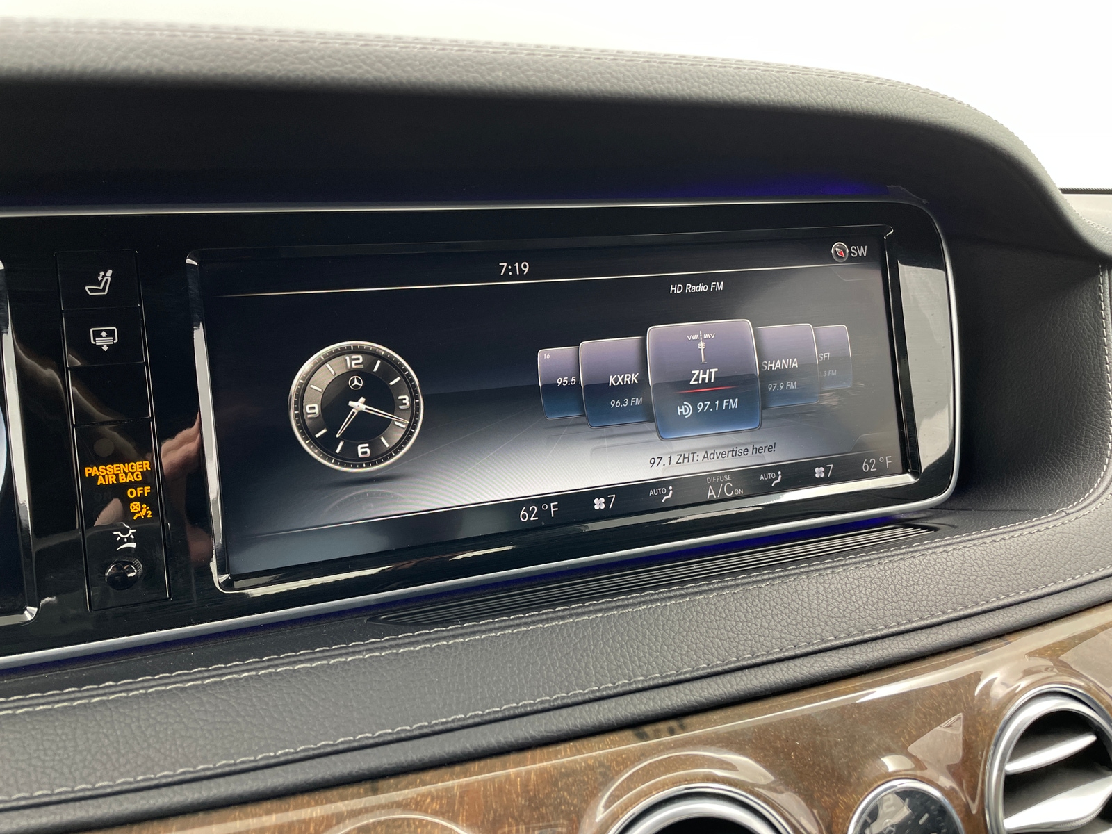 Thumbnail: 2015 Mercedes-Benz S-Class - 3