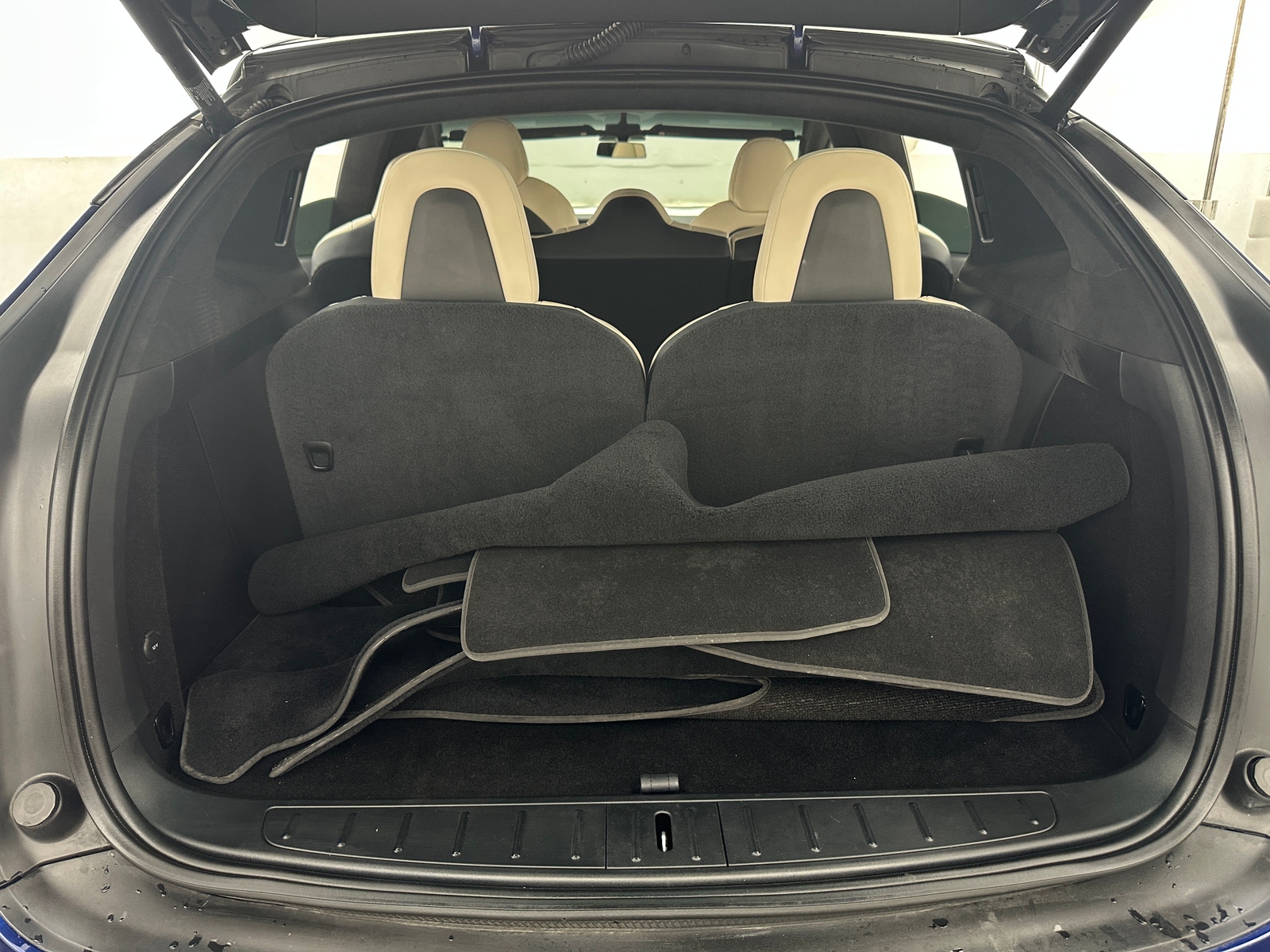 Thumbnail: 2020 Tesla Model X - 6