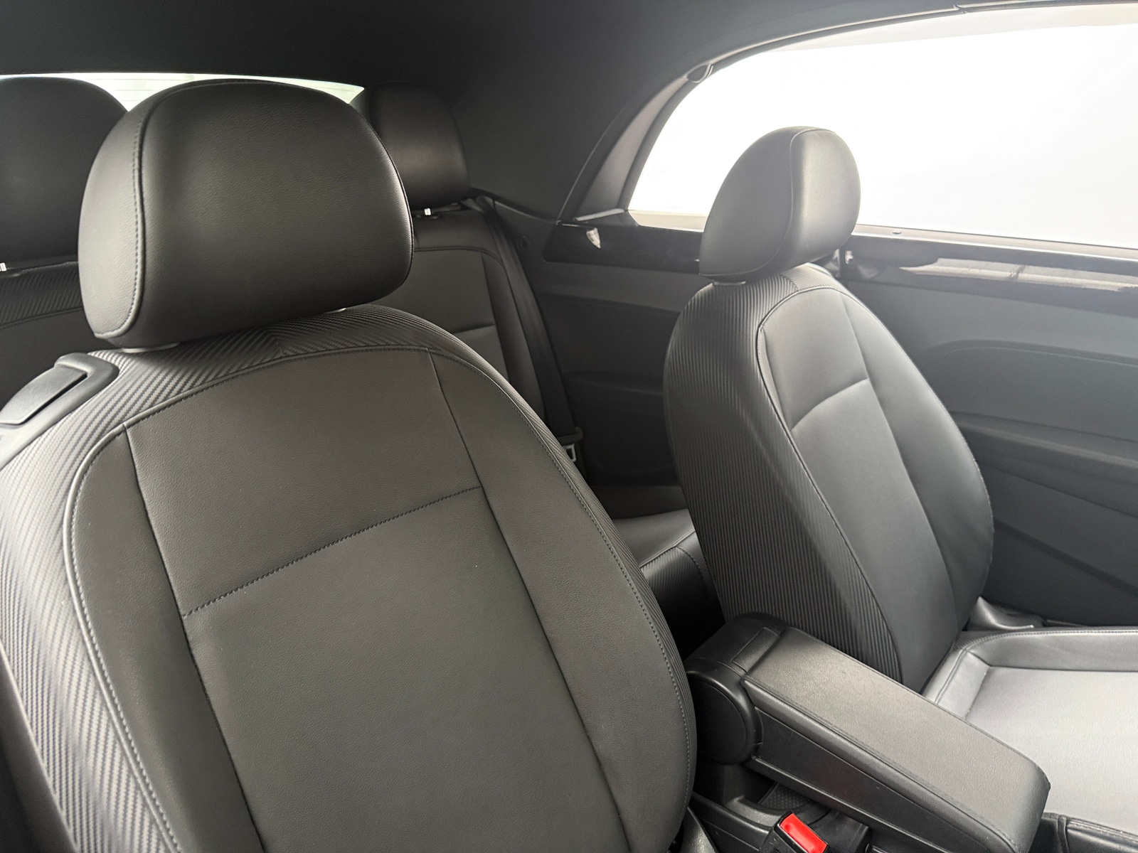 Thumbnail: 2015 Volkswagen Beetle - 2