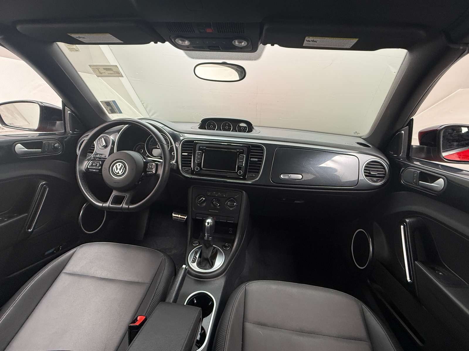 Thumbnail: 2015 Volkswagen Beetle - 3