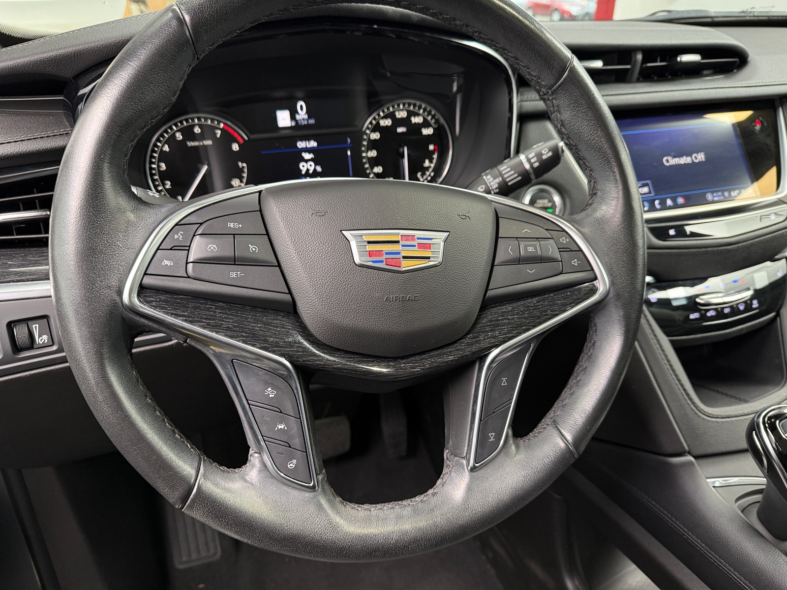 Thumbnail: 2023 Cadillac XT5 - 4