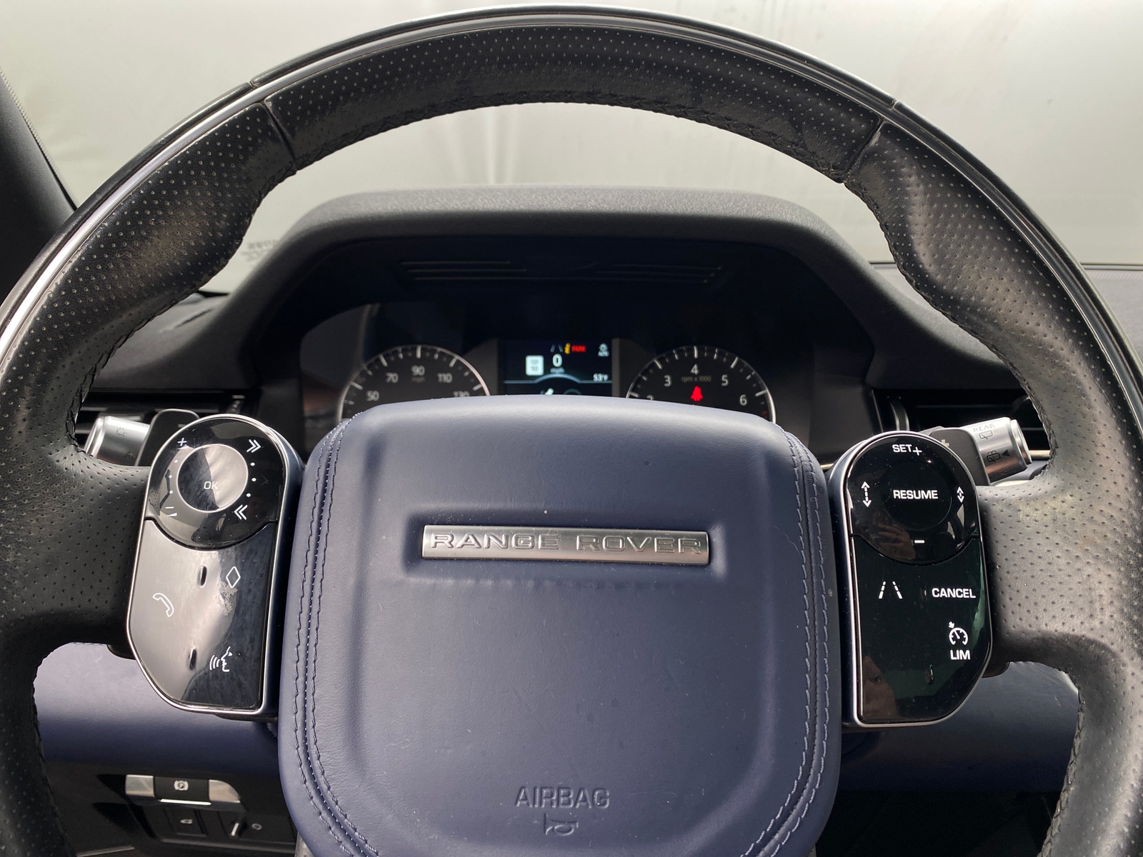 Thumbnail: 2020 Land Rover Range Rover Evoque - 4