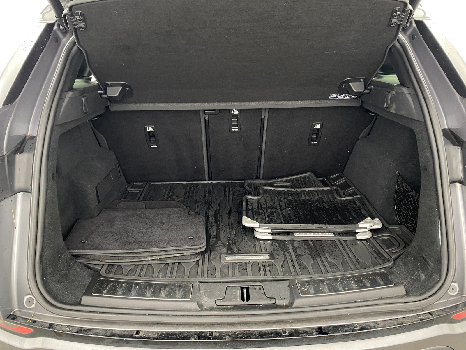 Thumbnail: 2020 Land Rover Range Rover Evoque - 6