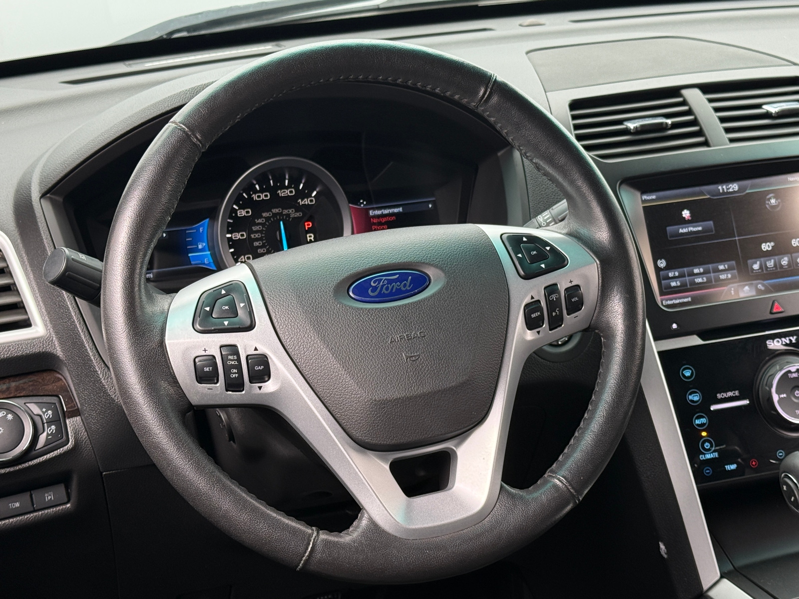 Thumbnail: 2015 Ford Explorer - 4