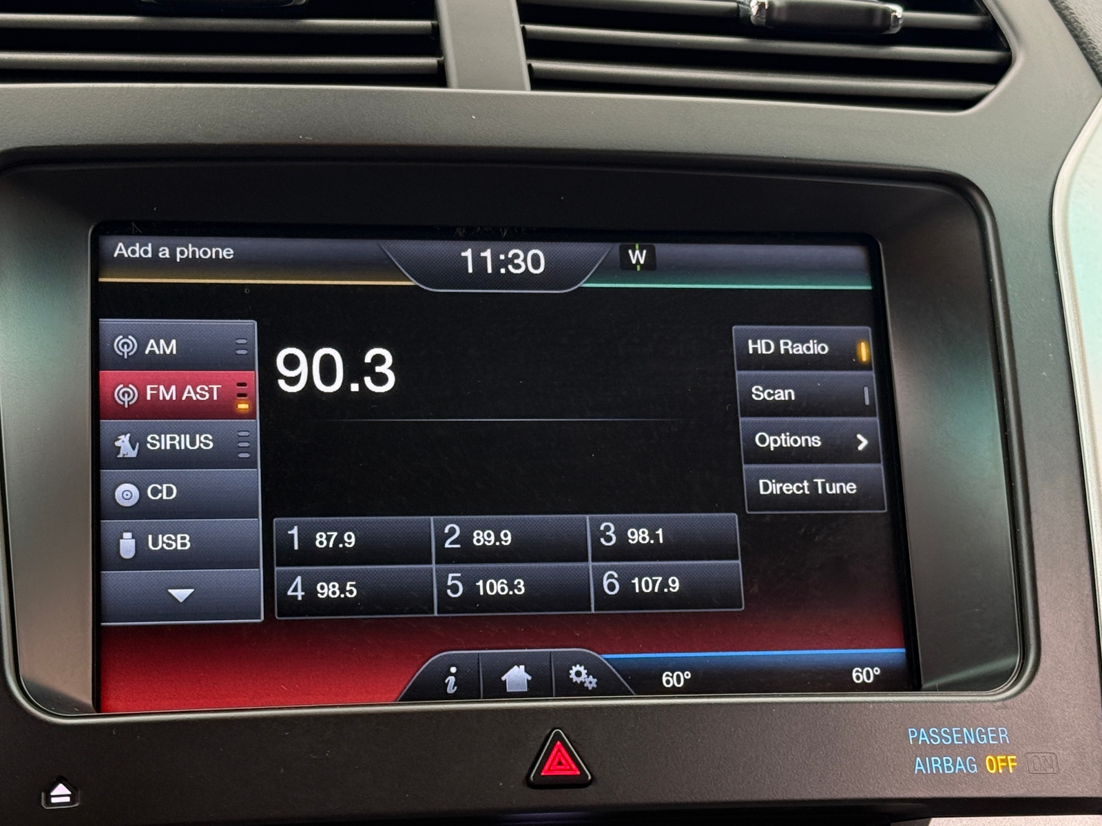 Thumbnail: 2015 Ford Explorer - 3