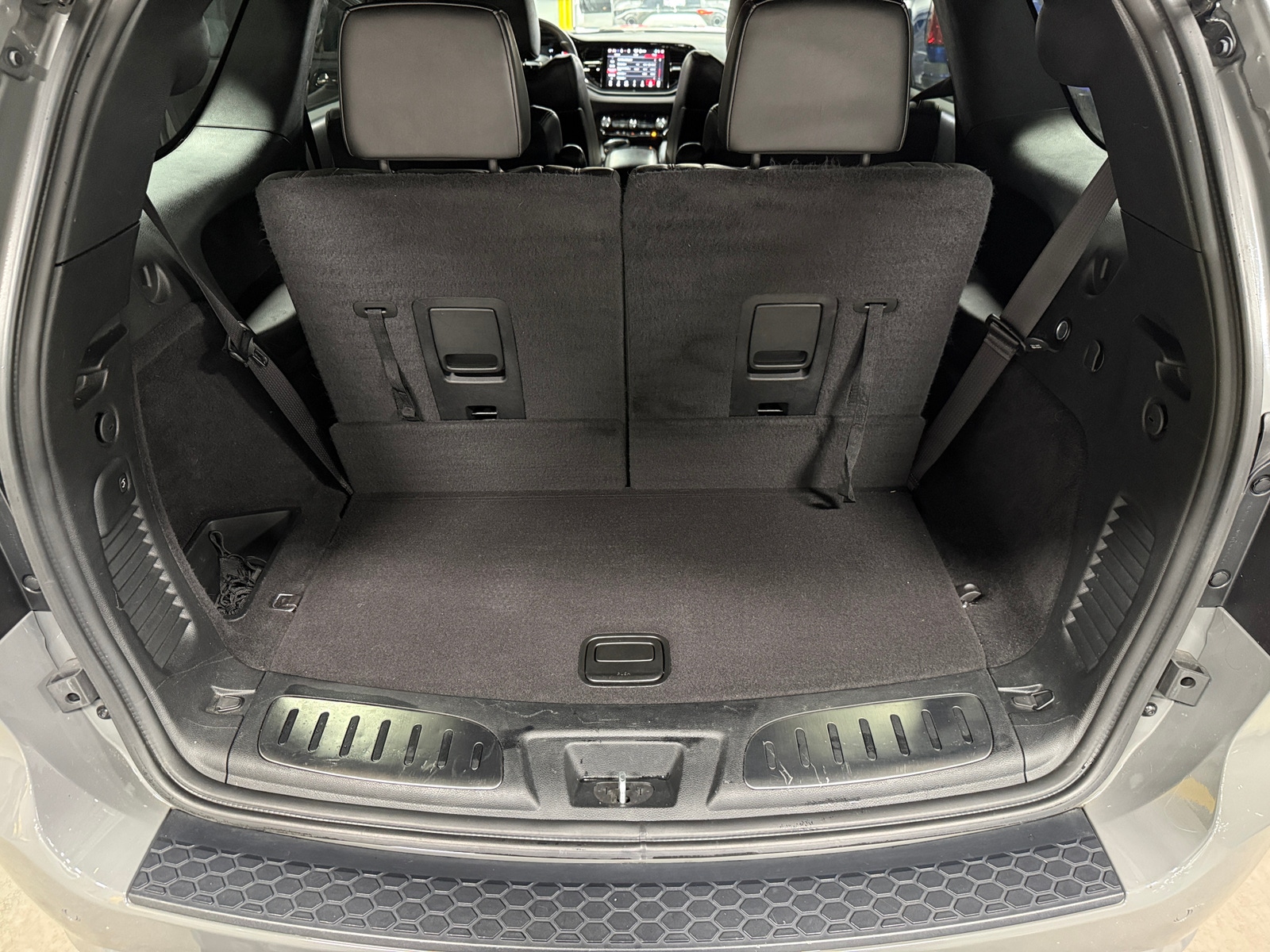 Thumbnail: 2022 Dodge Durango - 6