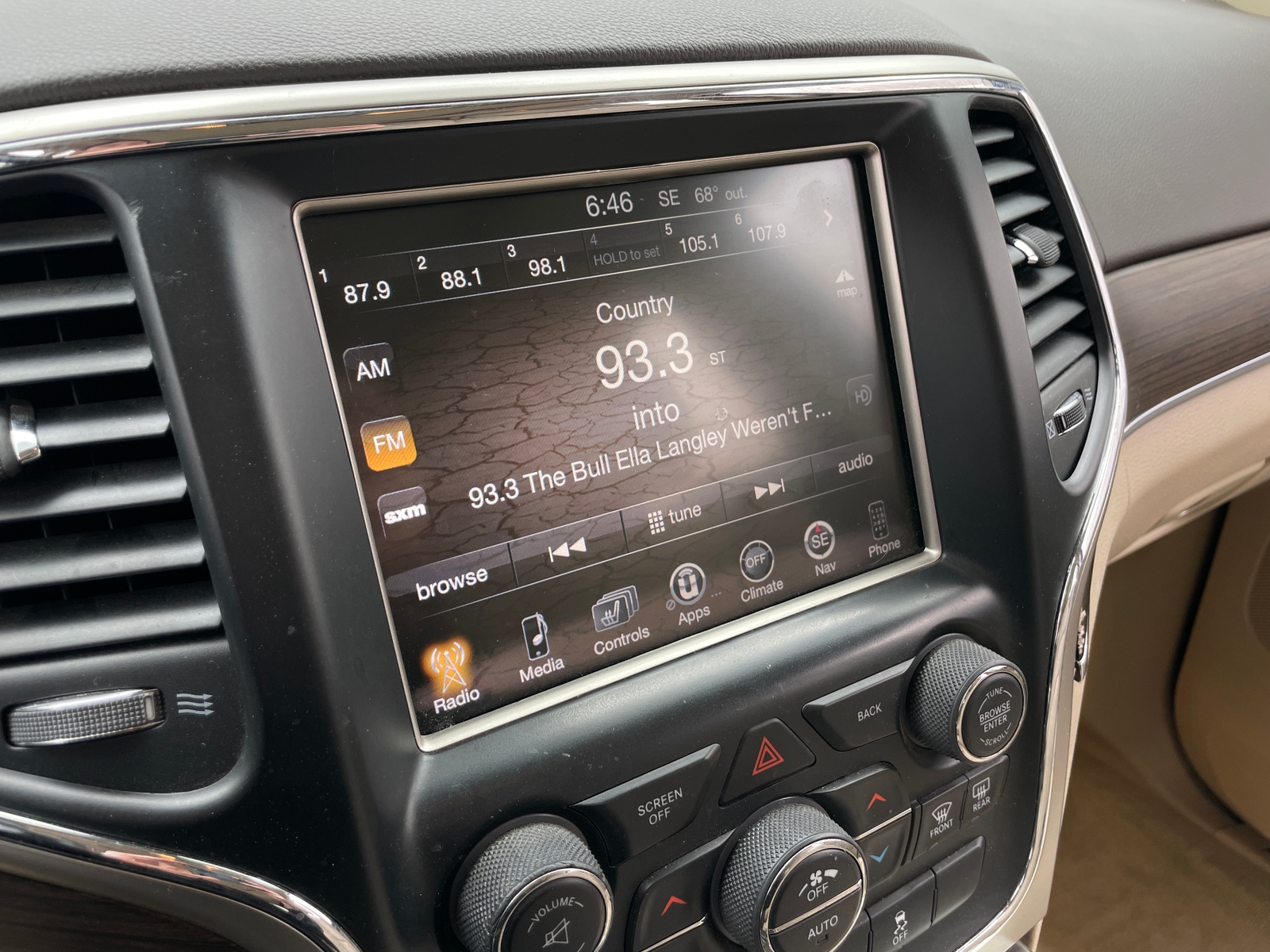 Thumbnail: 2014 Jeep Grand Cherokee - 3