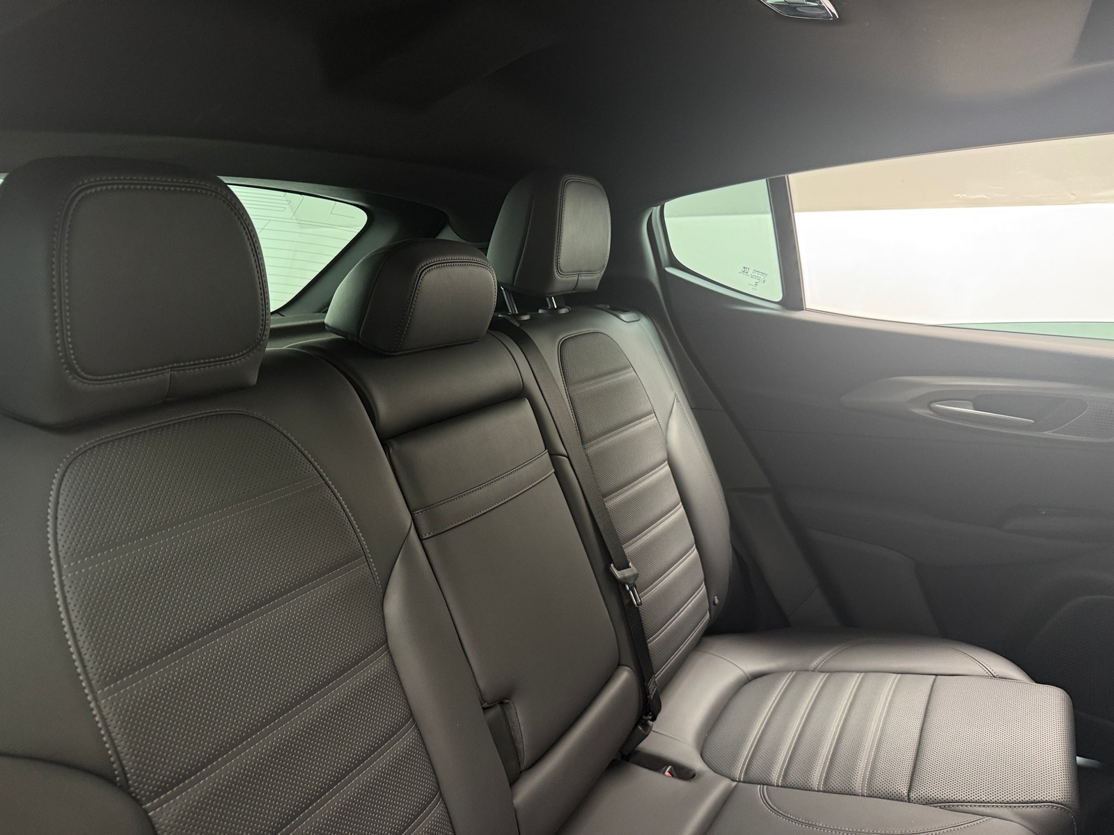 Thumbnail: 2024 Alfa Romeo Tonale - 5