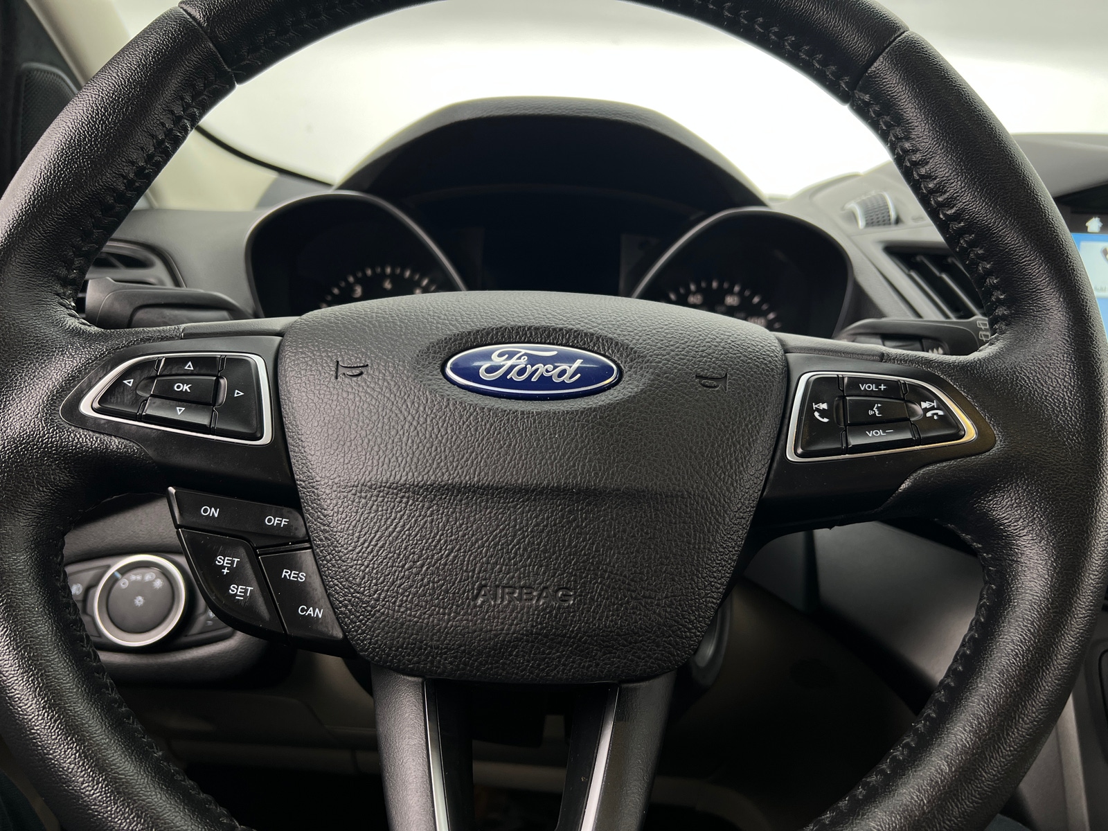 Thumbnail: 2018 Ford Escape - 4