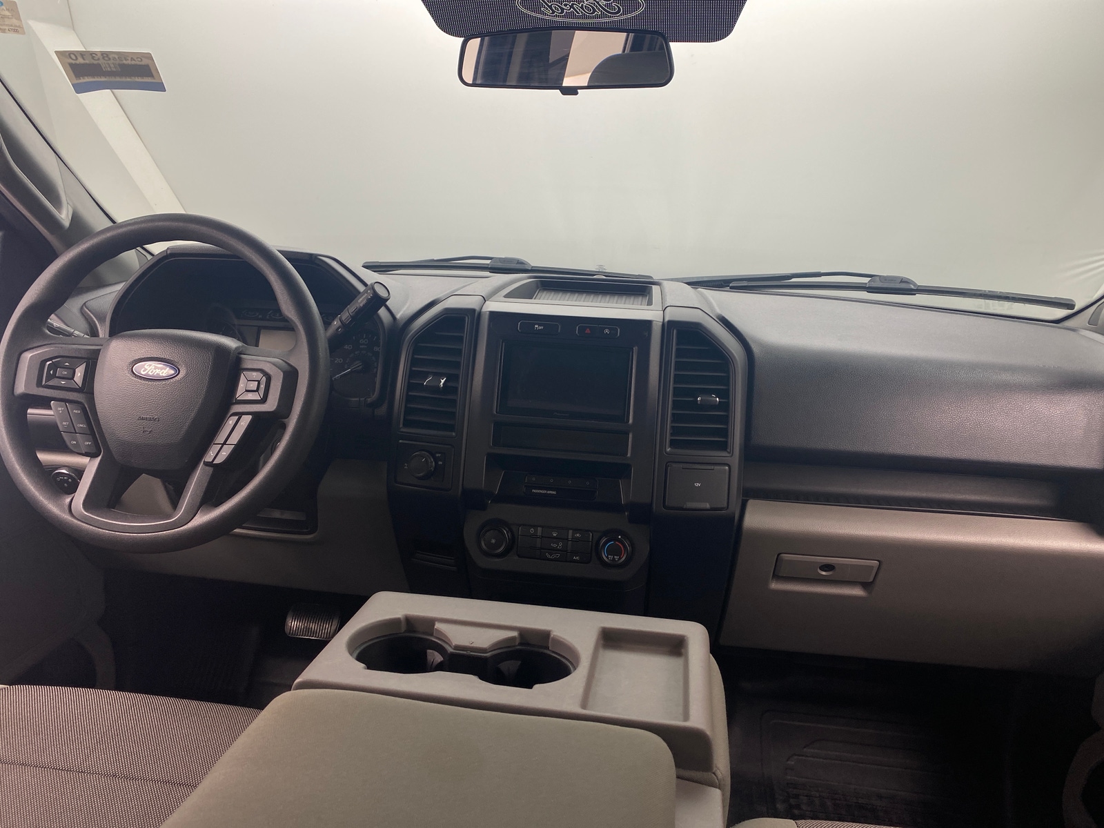 Thumbnail: 2017 Ford Econoline - 3