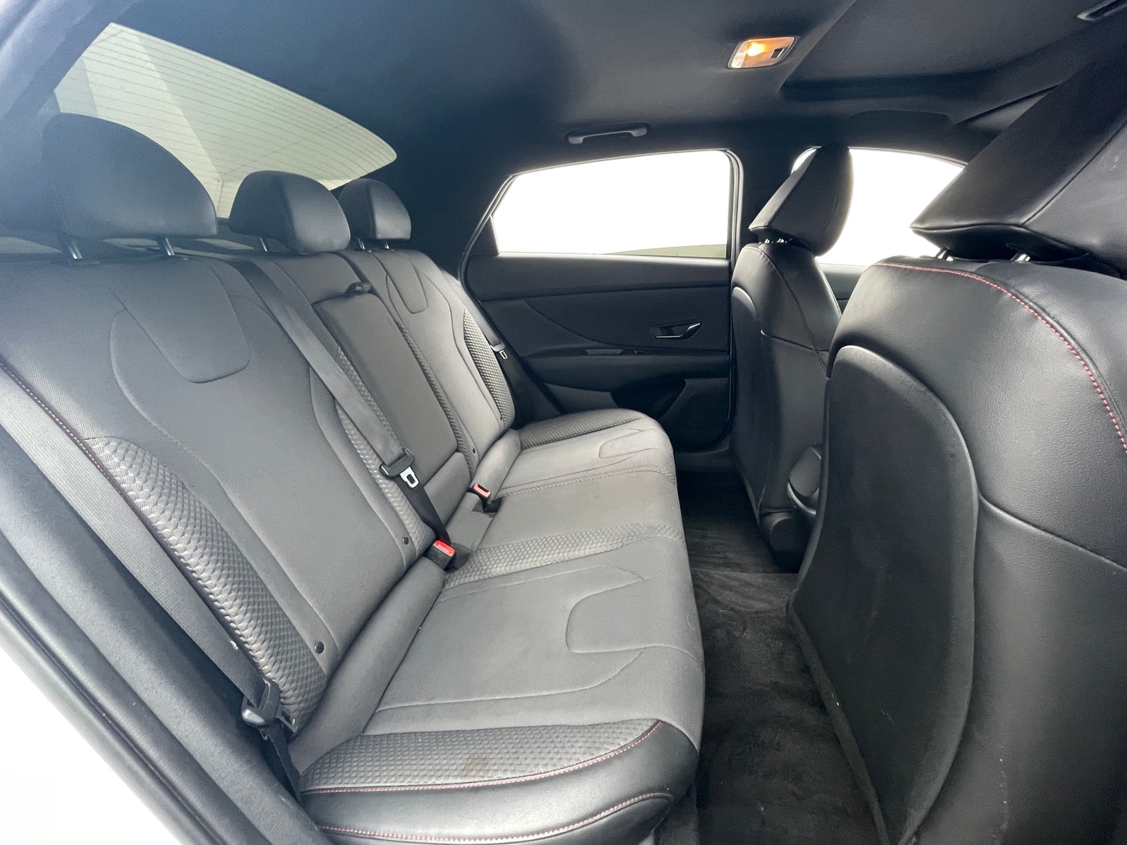 Thumbnail: 2022 Hyundai Elantra - 5