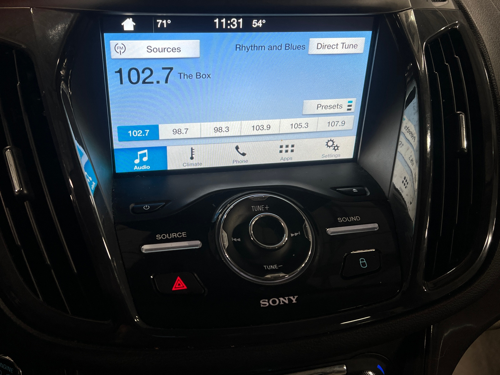 Thumbnail: 2016 Ford Escape - 3