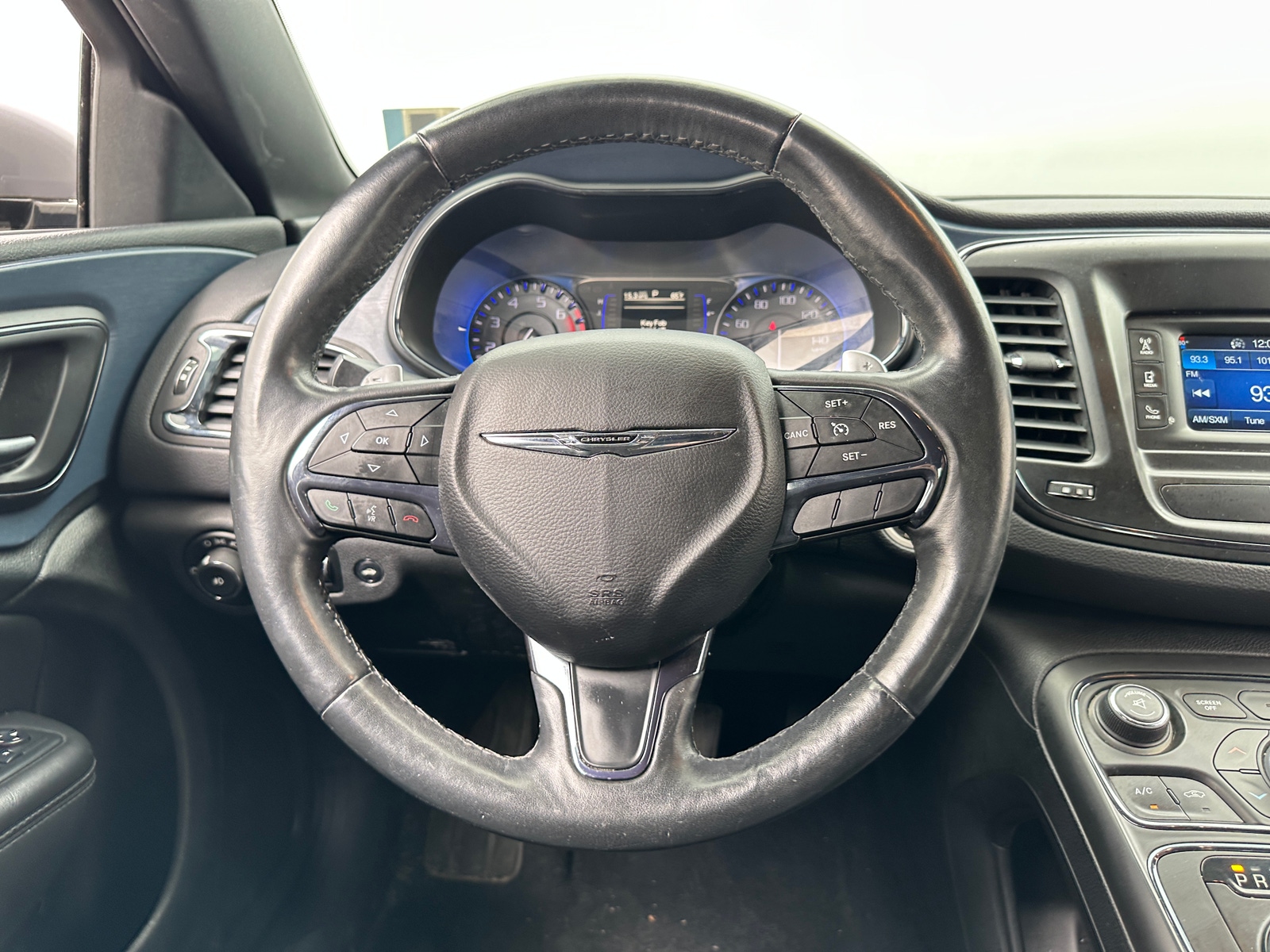 Thumbnail: 2015 Chrysler 200 - 4