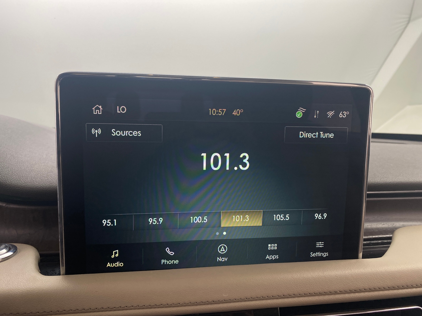 Thumbnail: 2022 Lincoln Aviator - 3