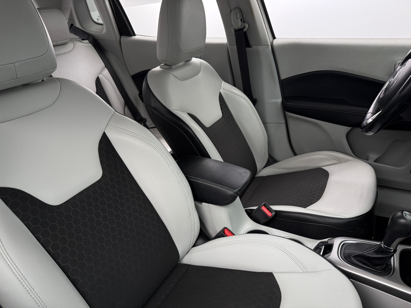 Thumbnail: 2020 Jeep Compass - 2