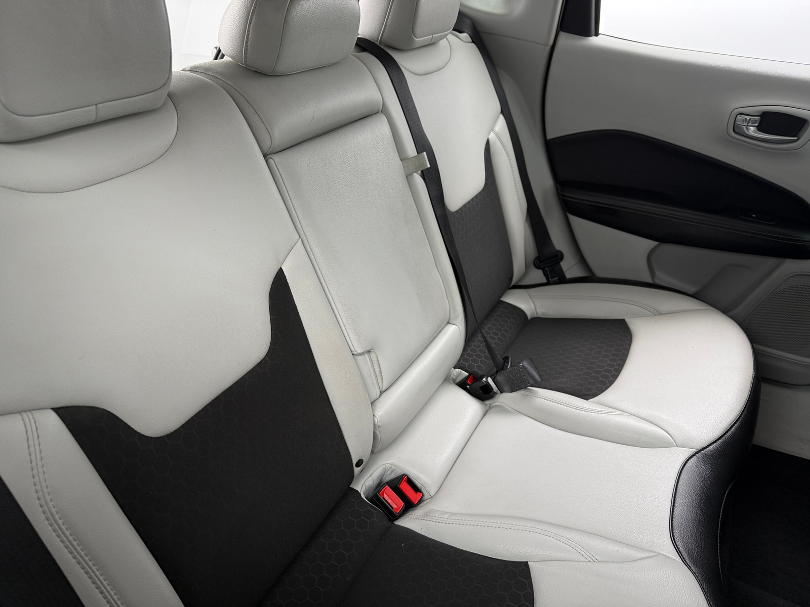 Thumbnail: 2020 Jeep Compass - 6