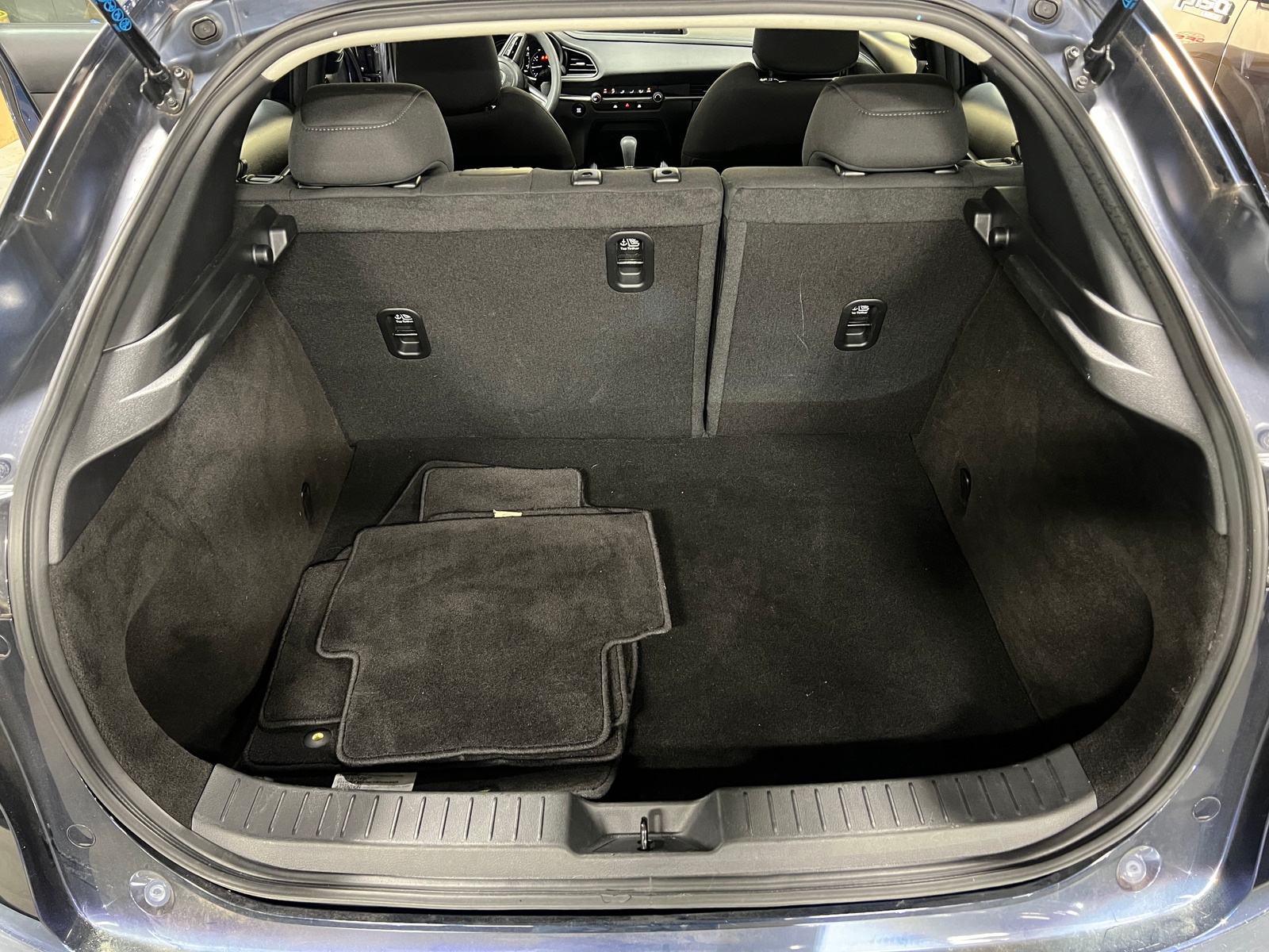 Thumbnail: 2022 Mazda CX-30 - 7