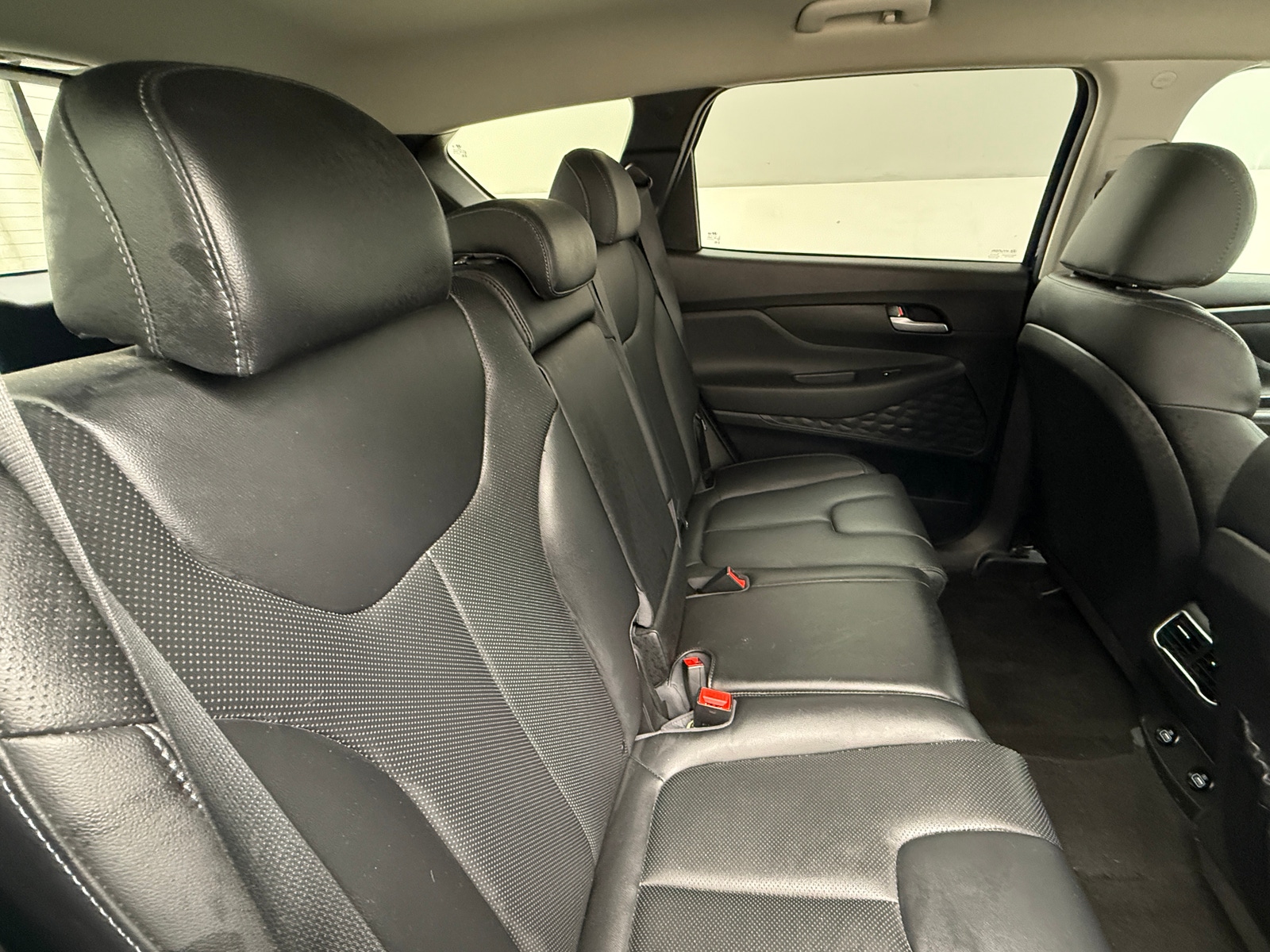 Thumbnail: 2023 Hyundai Santa Fe - 5