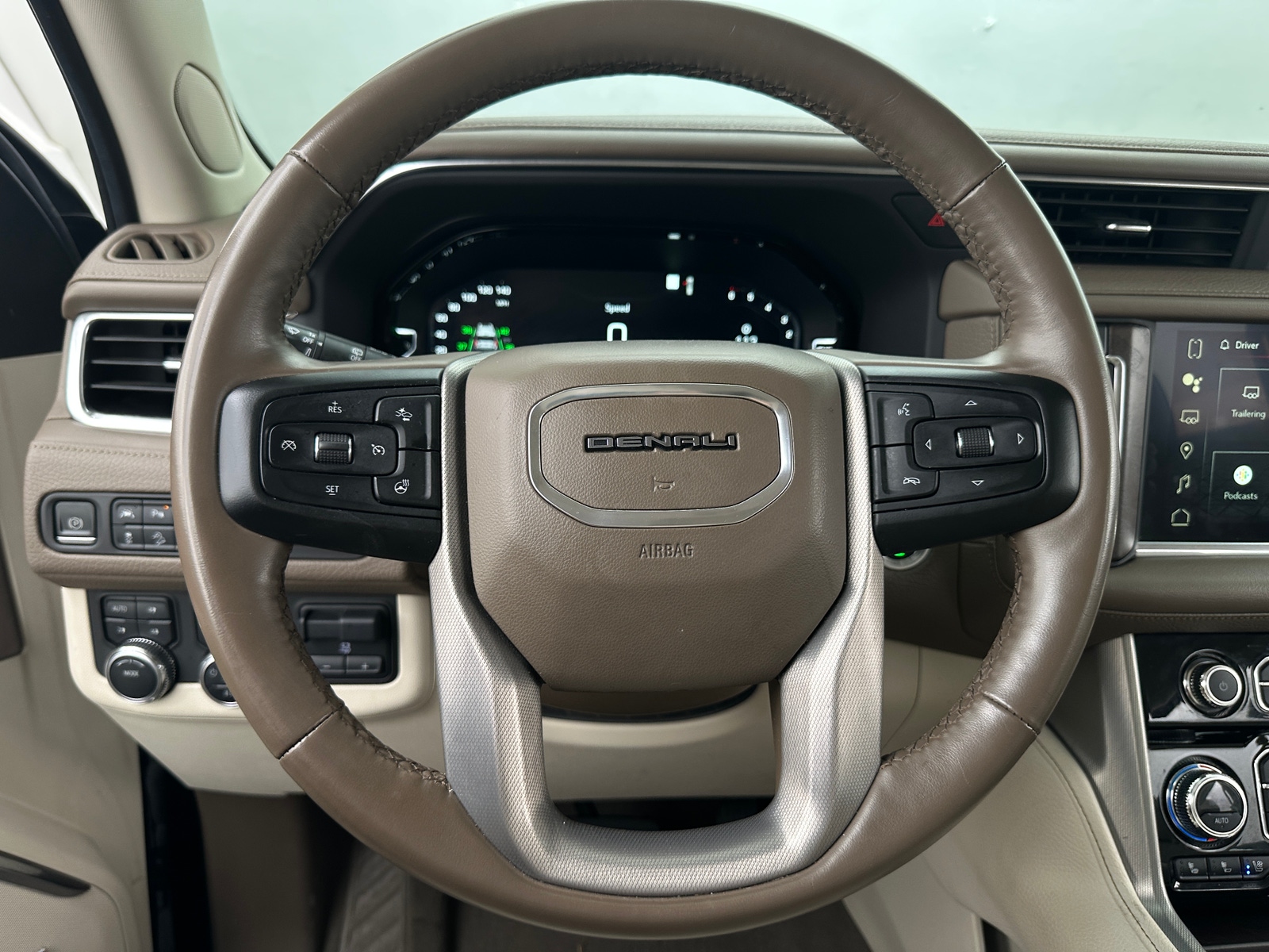 Thumbnail: 2023 GMC Yukon - 4