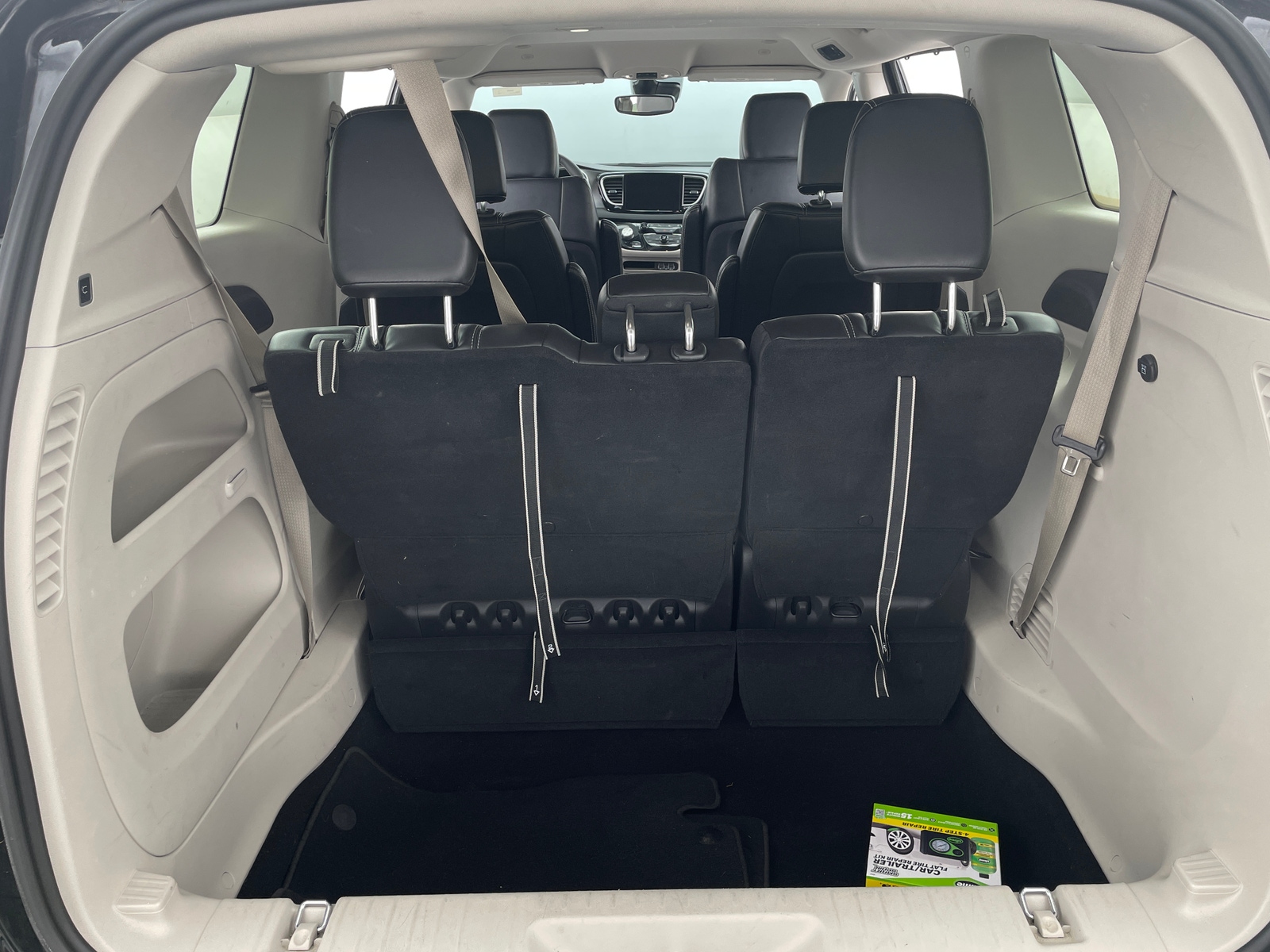 Thumbnail: 2024 Chrysler Pacifica - 6