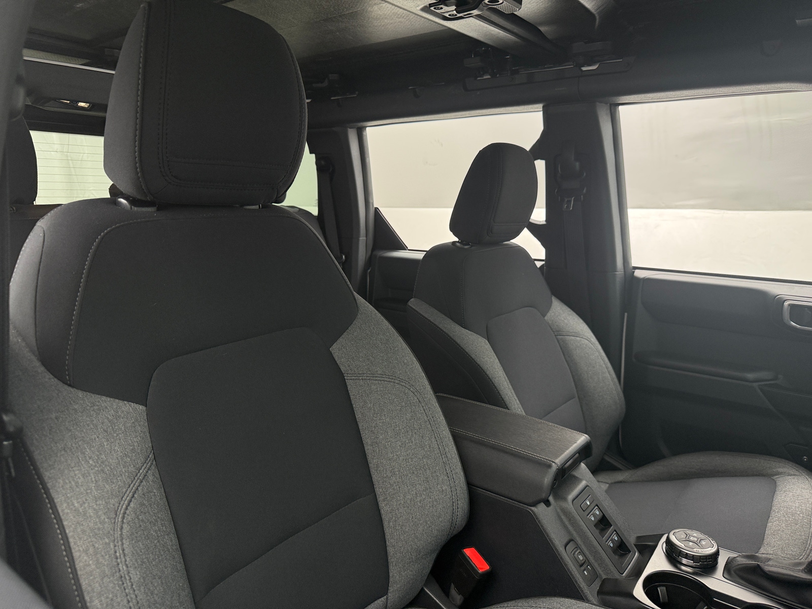 Thumbnail: 2025 Ford Bronco - 2