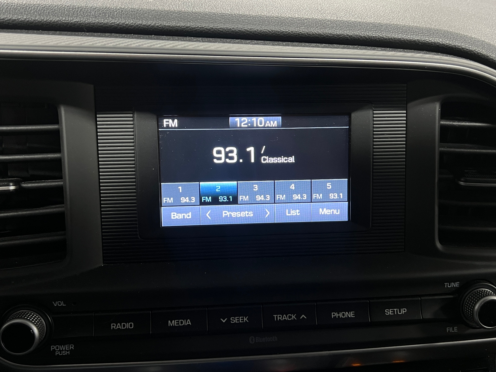 Thumbnail: 2020 Hyundai Elantra - 4