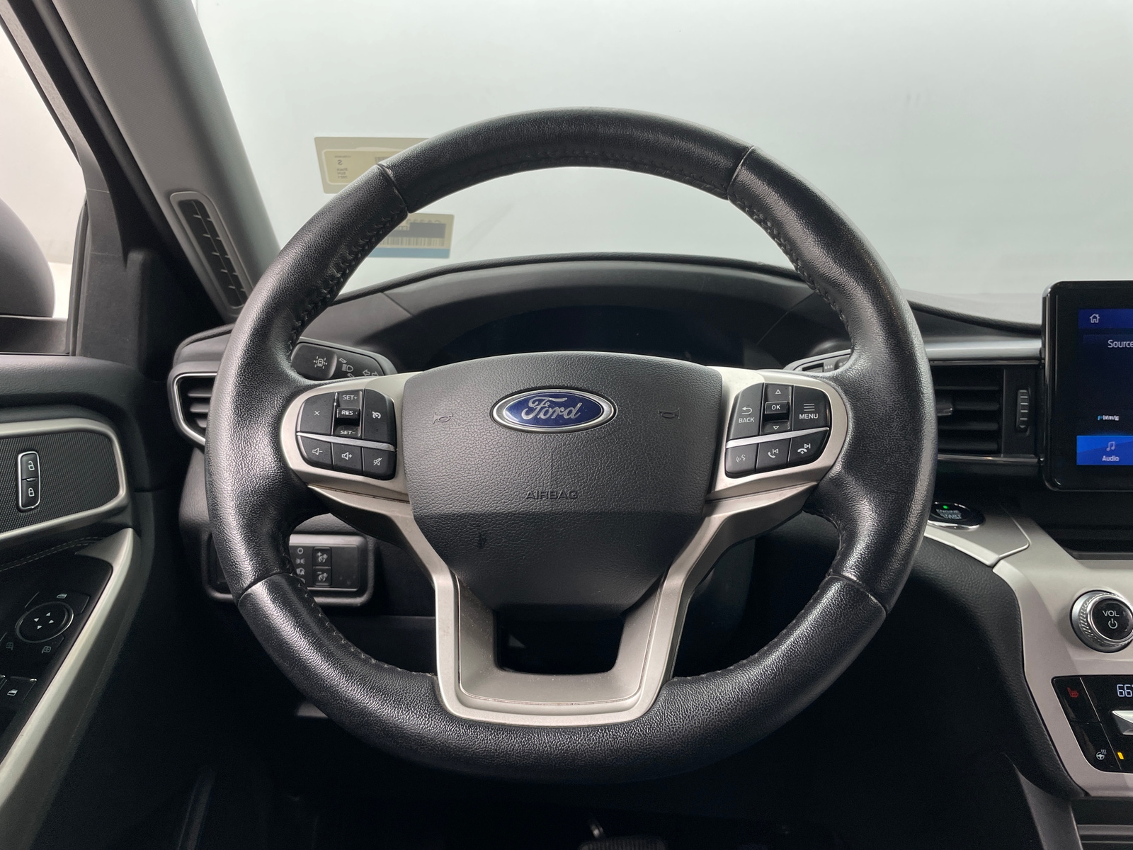 Thumbnail: 2021 Ford Explorer - 5