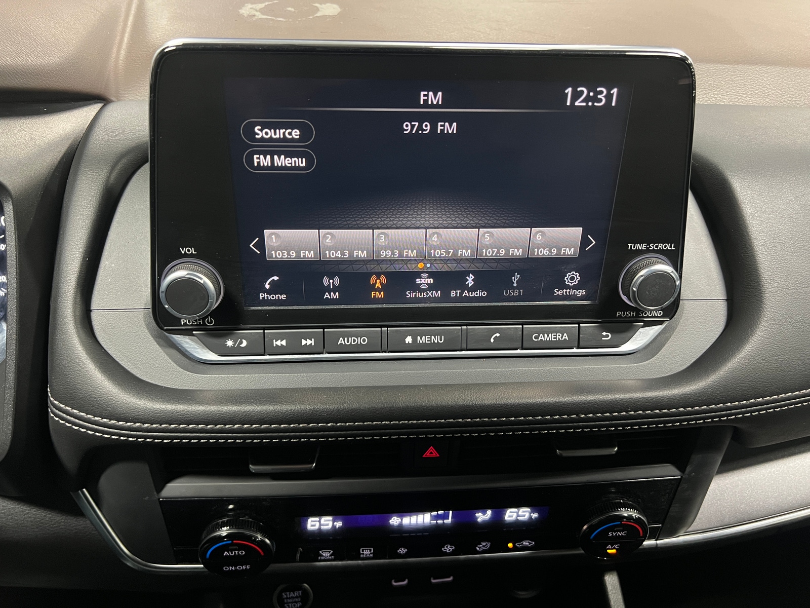 Thumbnail: 2023 Nissan Rogue - 4