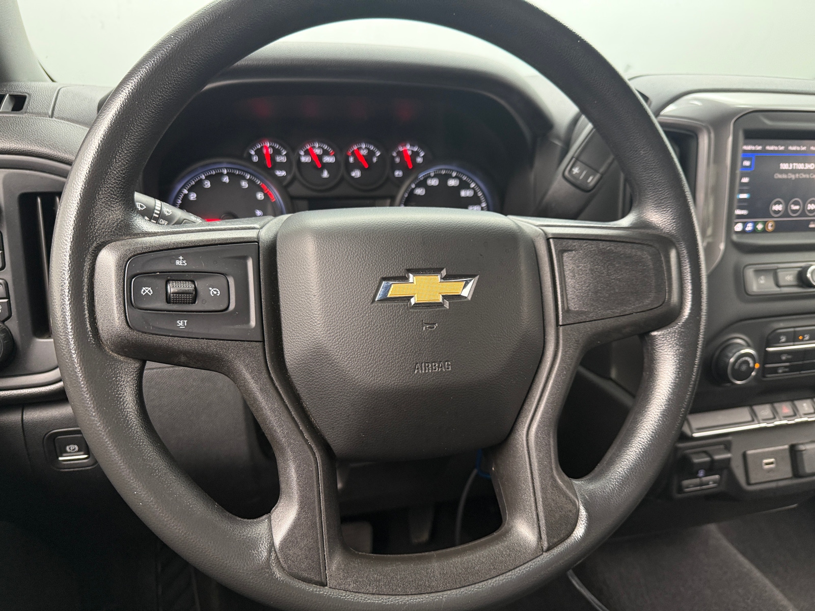 Thumbnail: 2020 Chevrolet Silverado 1500 - 5