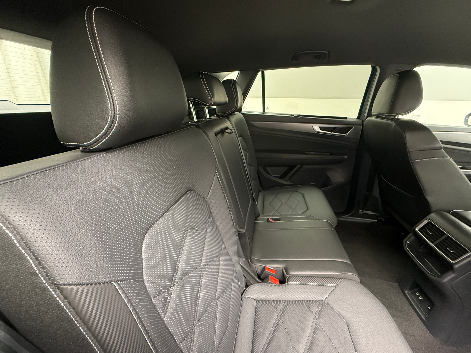 Thumbnail: 2025 Volkswagen Atlas - 5