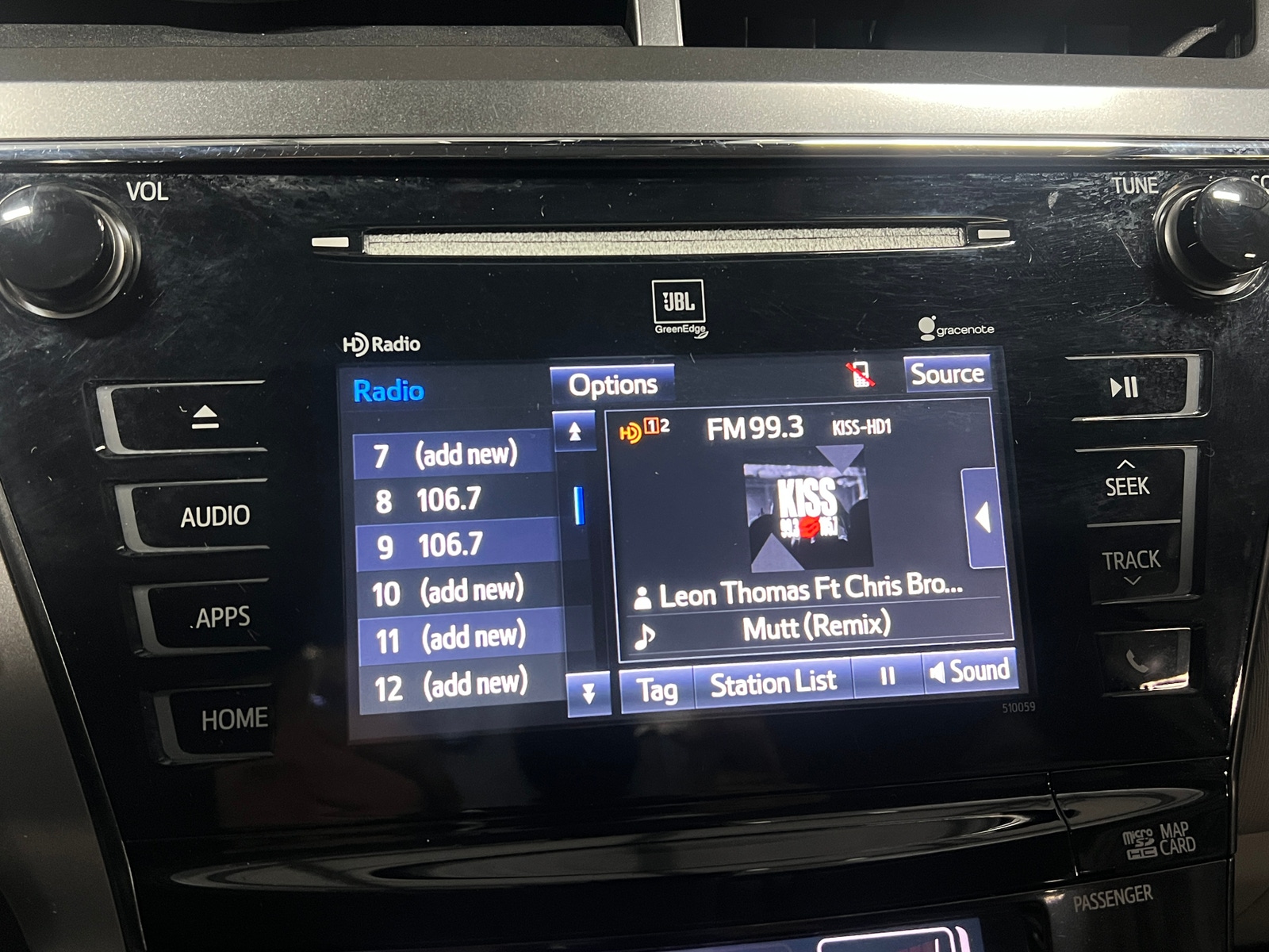 Thumbnail: 2015 Toyota Prius v - 3