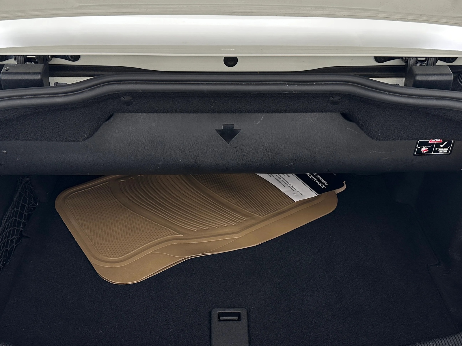 Thumbnail: 2011 Mercedes-Benz E-Class - 6