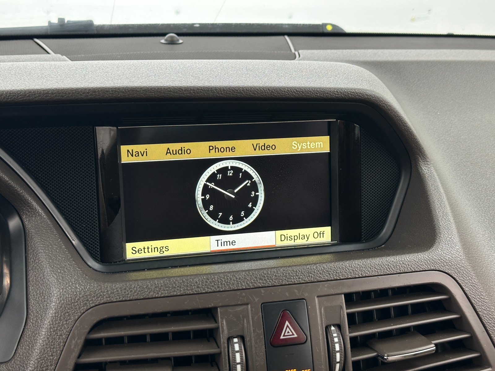 Thumbnail: 2011 Mercedes-Benz E-Class - 3