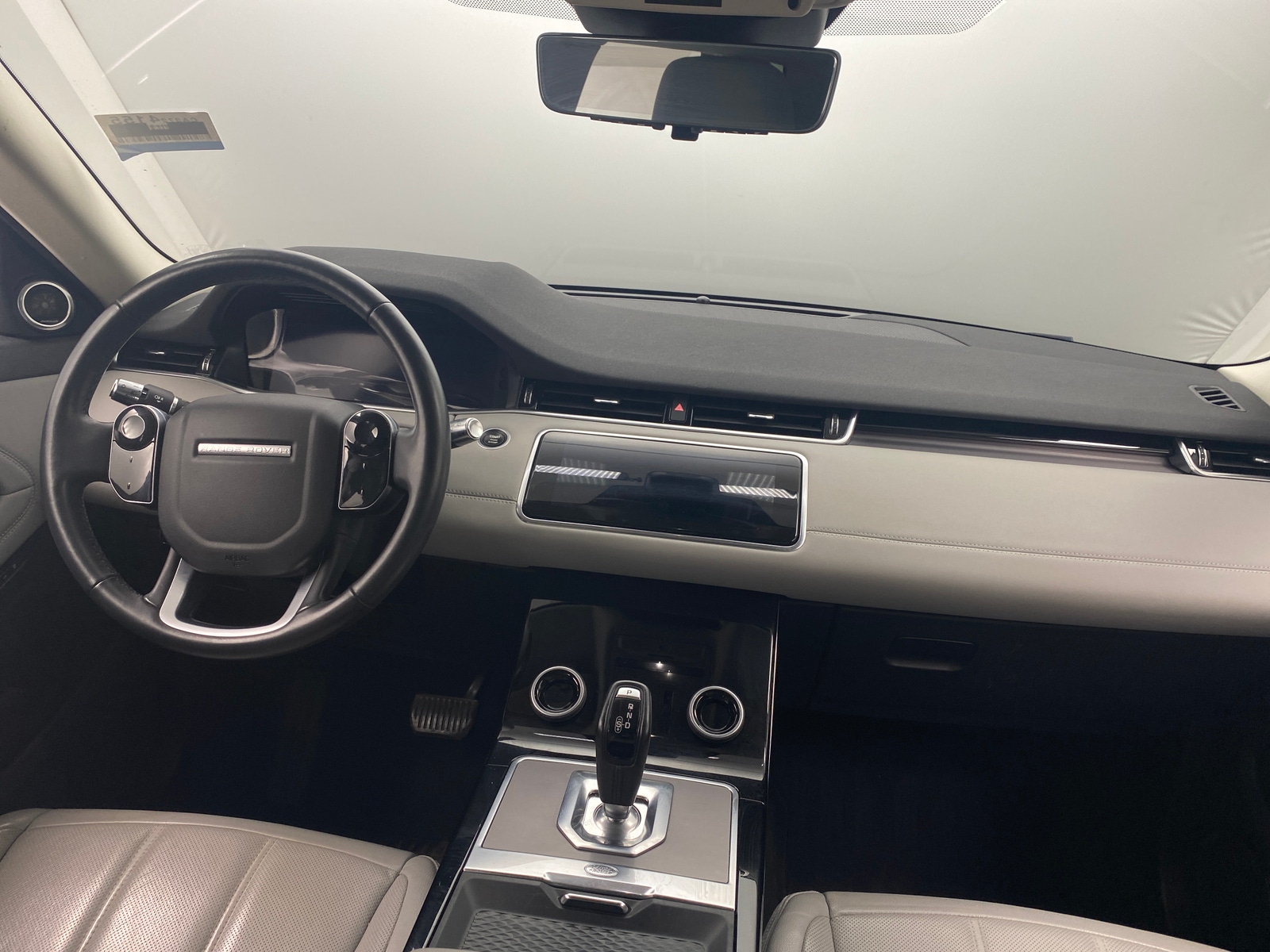 Thumbnail: 2020 Land Rover Range Rover Evoque - 2