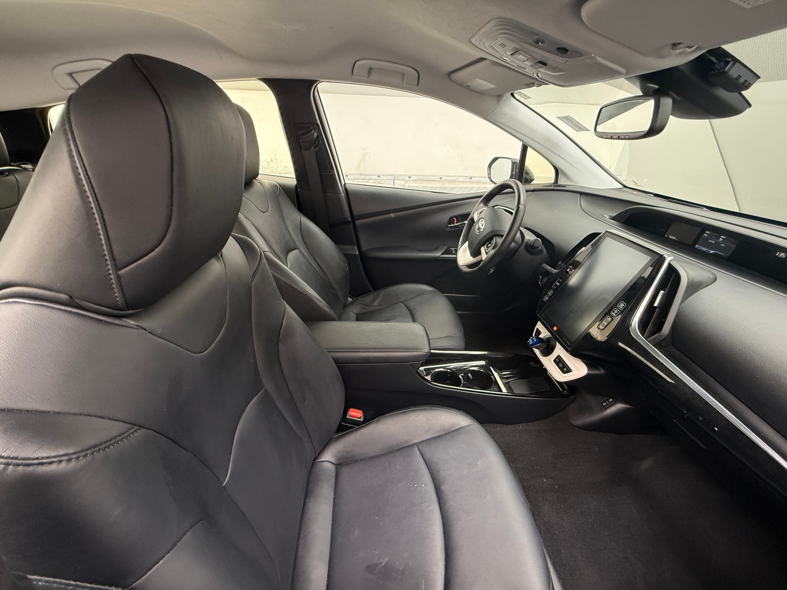 Thumbnail: 2017 Toyota Prius Prime - 2