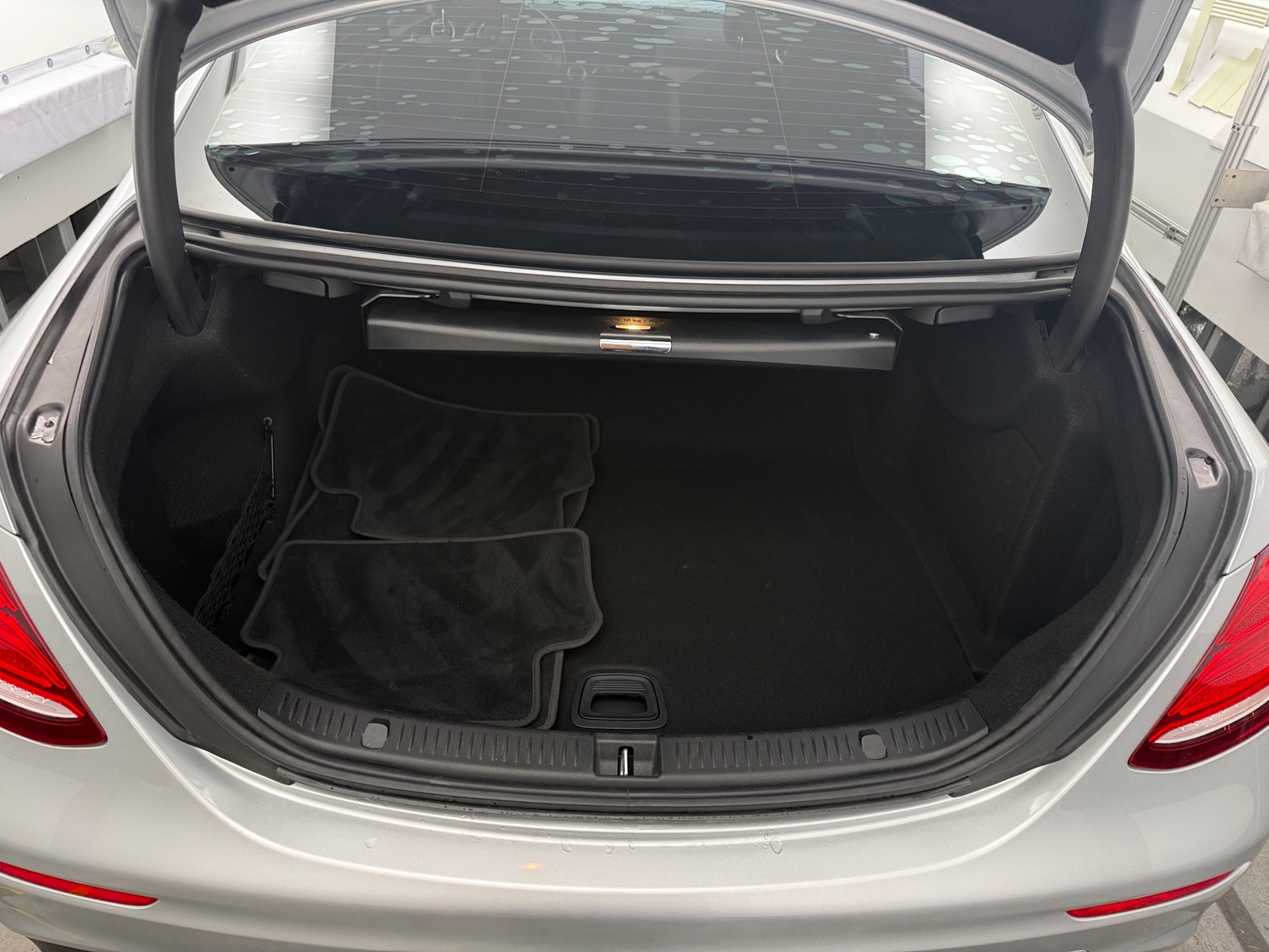 Thumbnail: 2018 Mercedes-Benz E-Class - 6