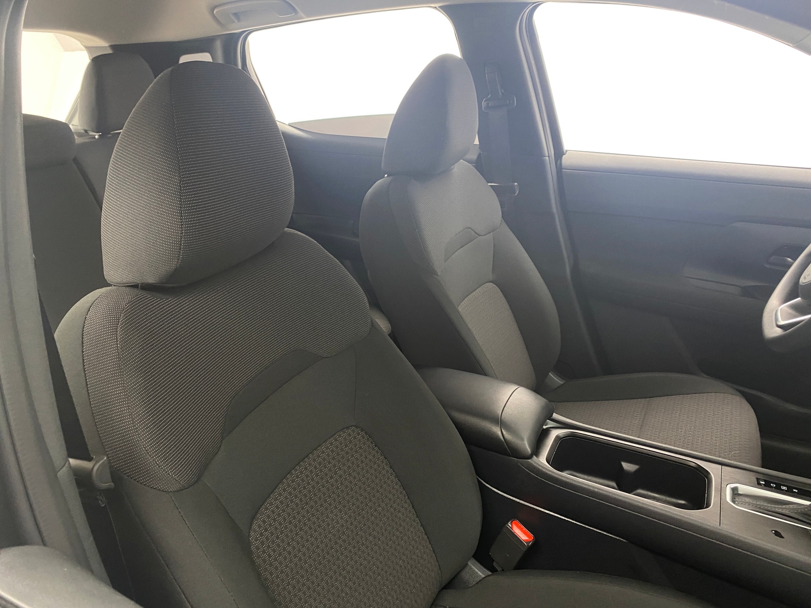 Thumbnail: 2025 Nissan Kicks - 2